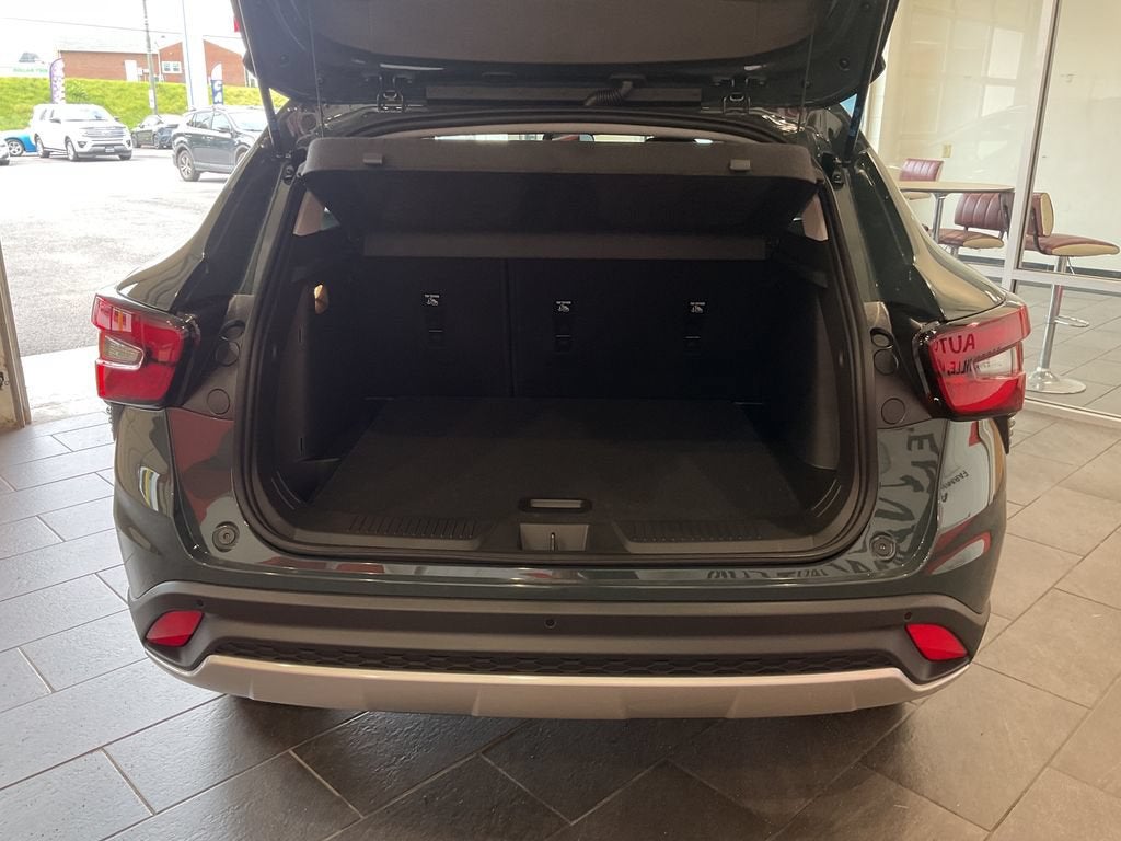 2026 Chevrolet Trax LT - Photo 9