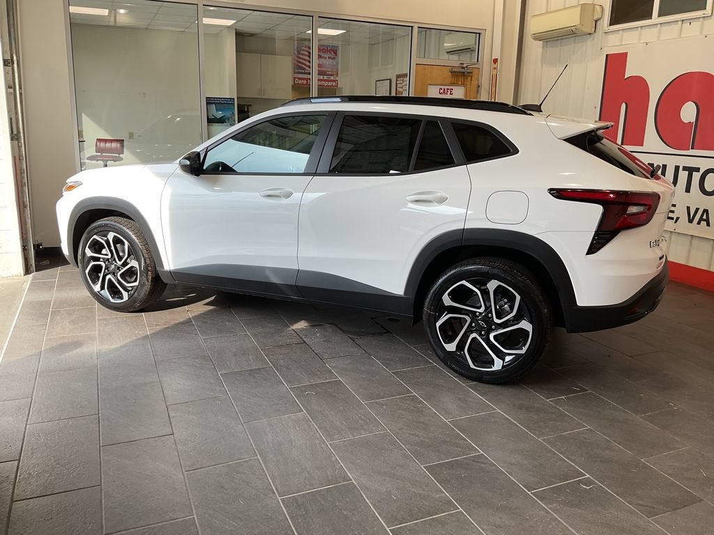 2026 Chevrolet Trax RS - Photo 5
