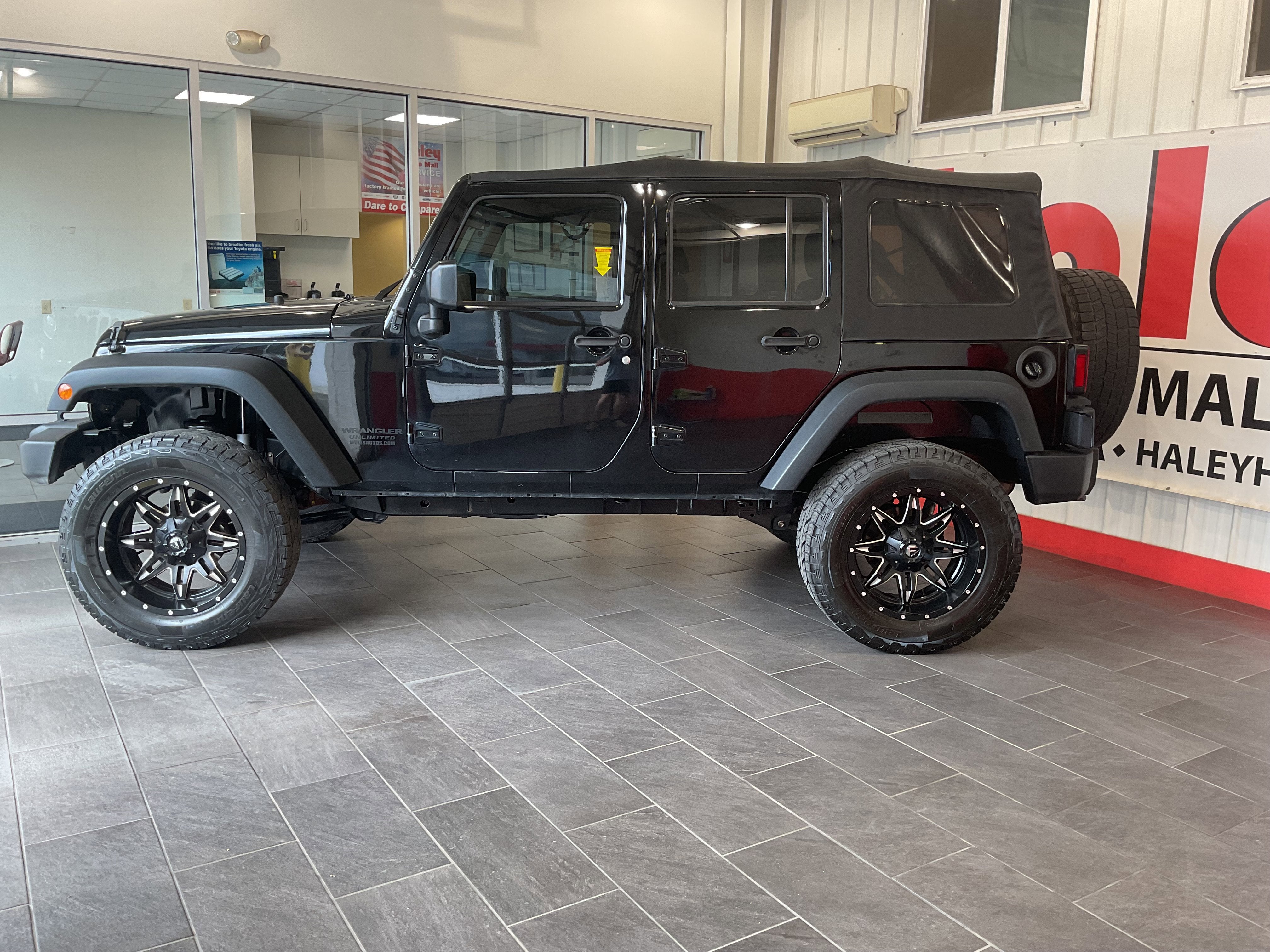 2016 Jeep Wrangler Unlimited Sport