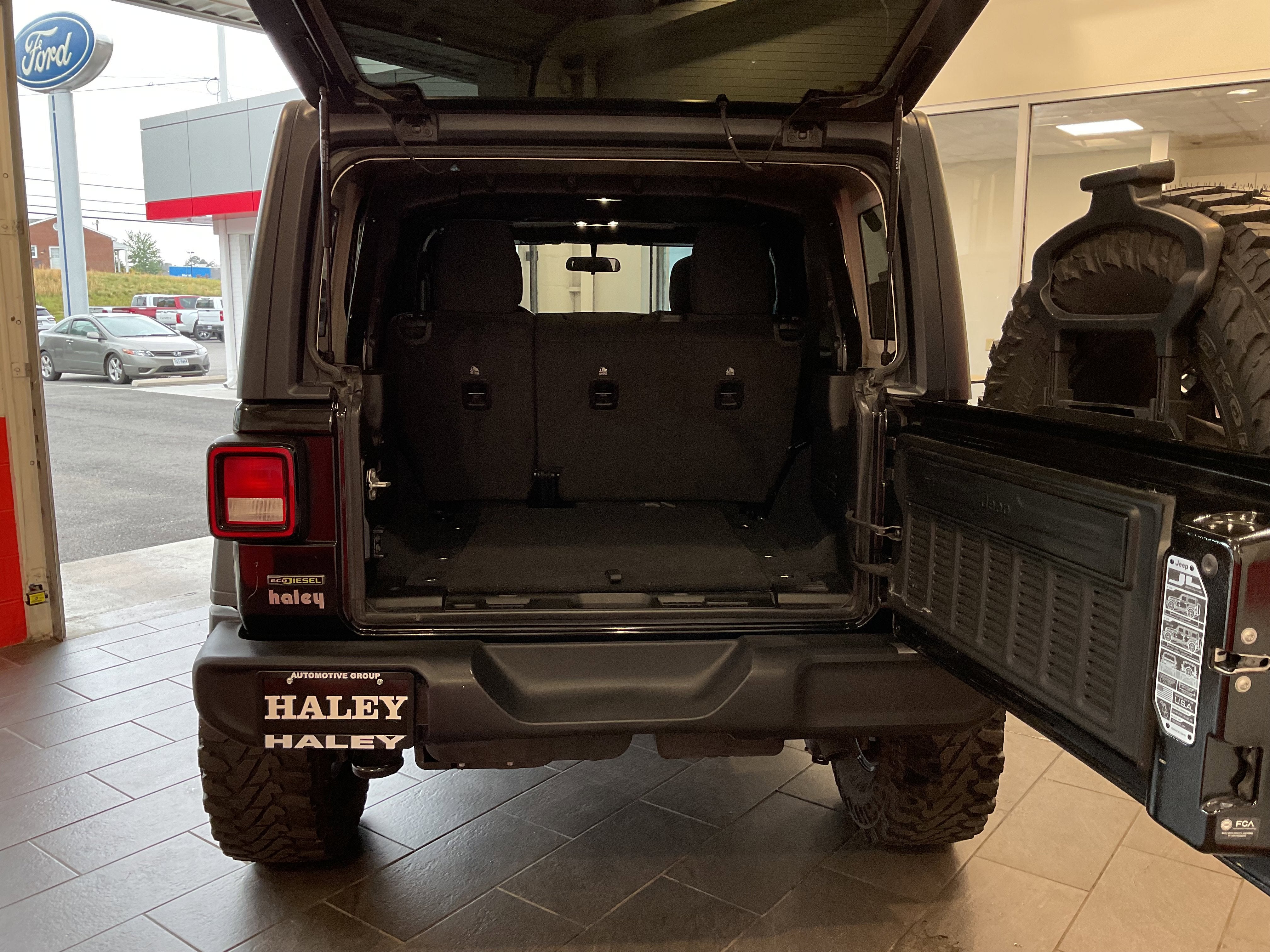 2022 Jeep Wrangler Unlimited Willys