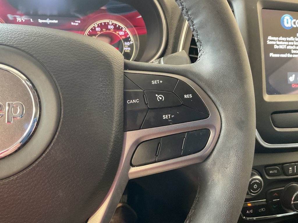 2022 Jeep Cherokee Latitude Lux
