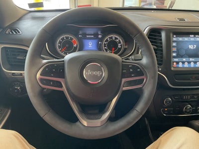 2022 Jeep Cherokee Latitude Lux