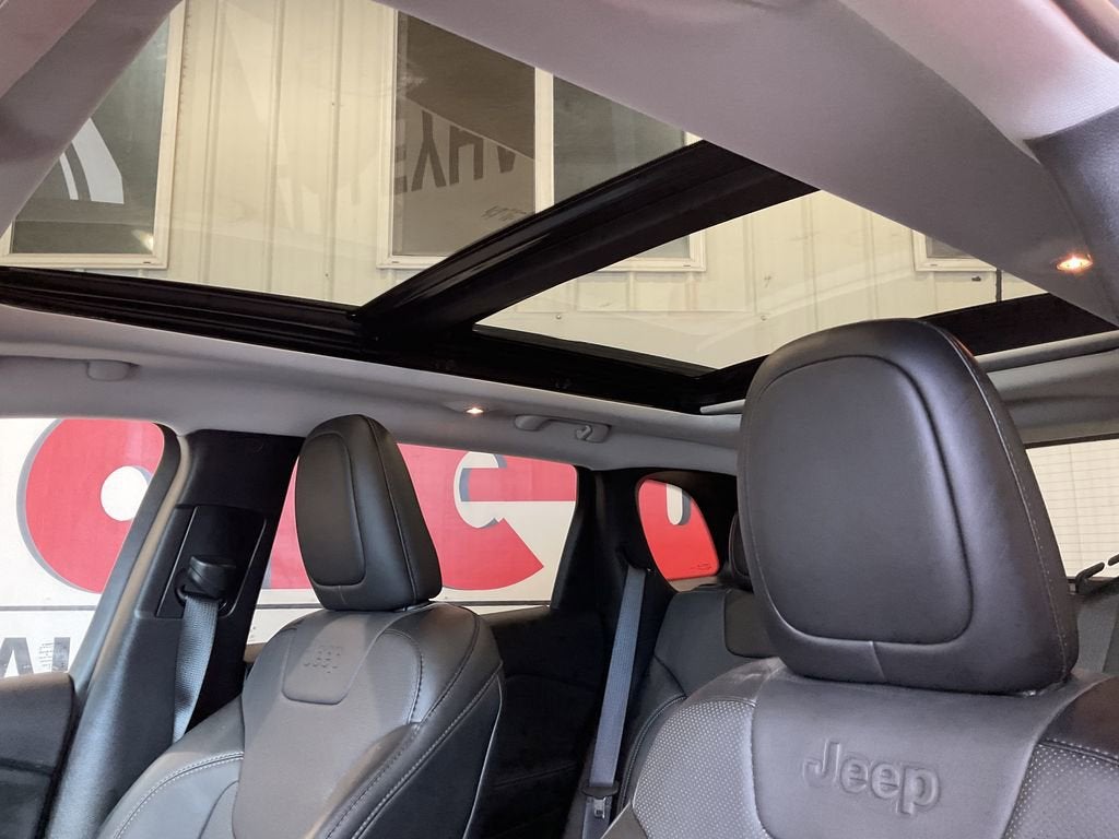 2022 Jeep Cherokee Latitude Lux