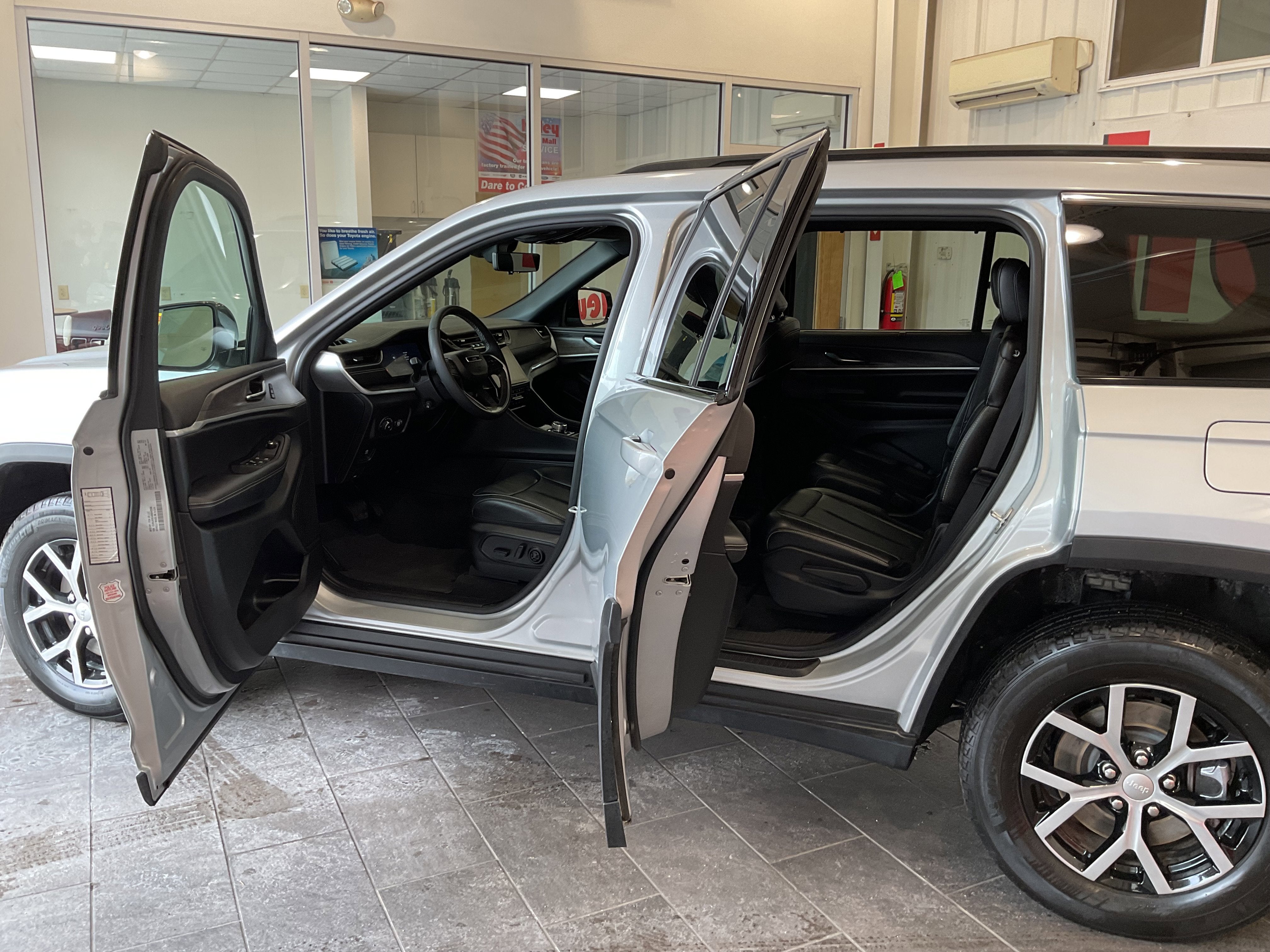 2024 Jeep Grand Cherokee L Limited