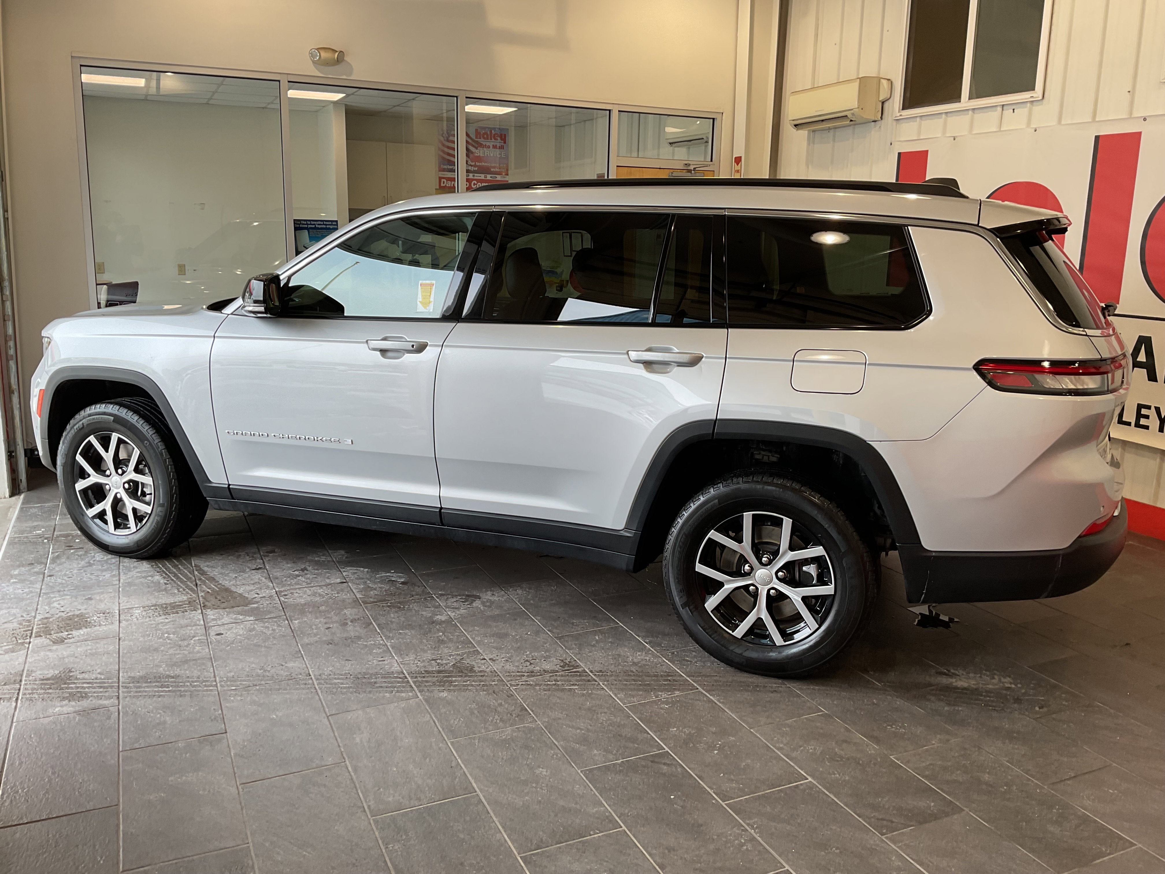 2024 Jeep Grand Cherokee L Limited