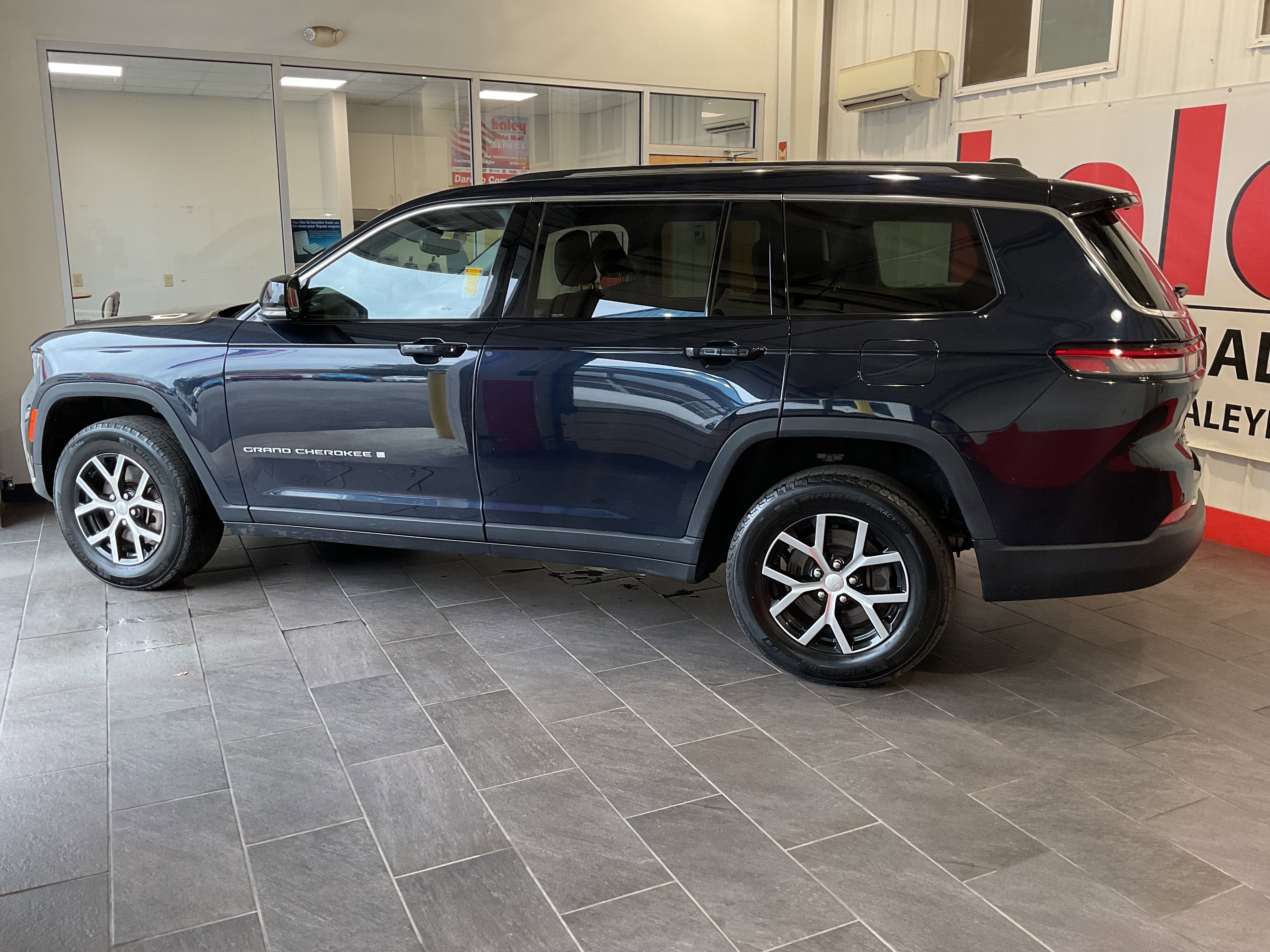 2023 Jeep Grand Cherokee L Limited