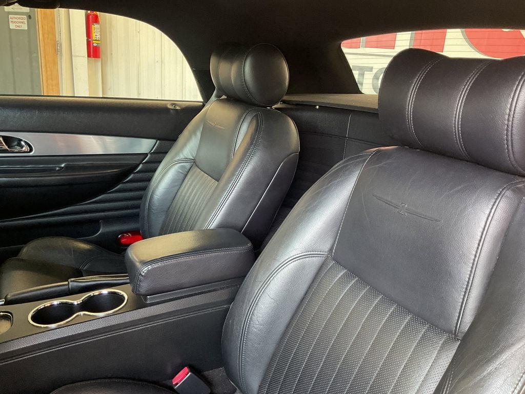 2004 Ford Thunderbird Base