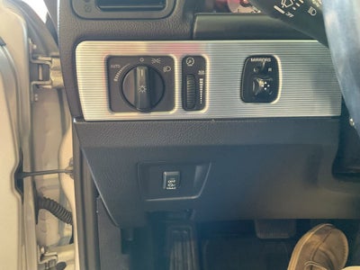 2004 Ford Thunderbird Base