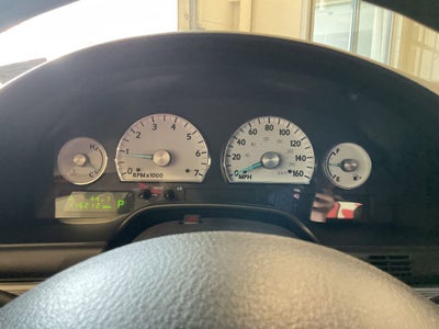 2004 Ford Thunderbird Base
