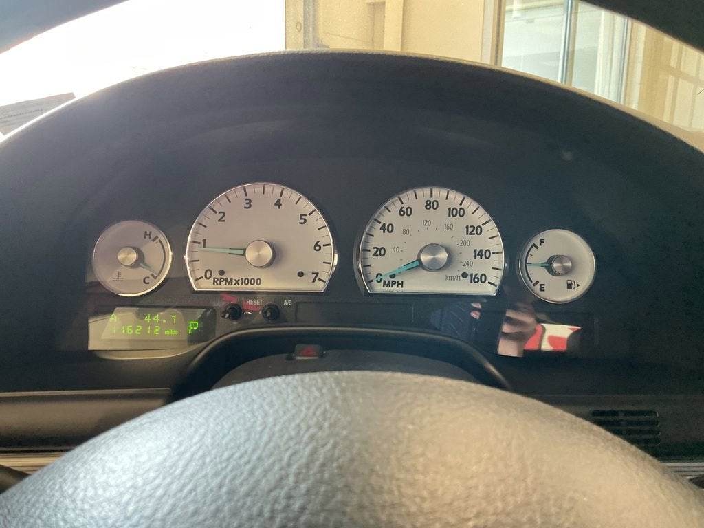 2004 Ford Thunderbird Base
