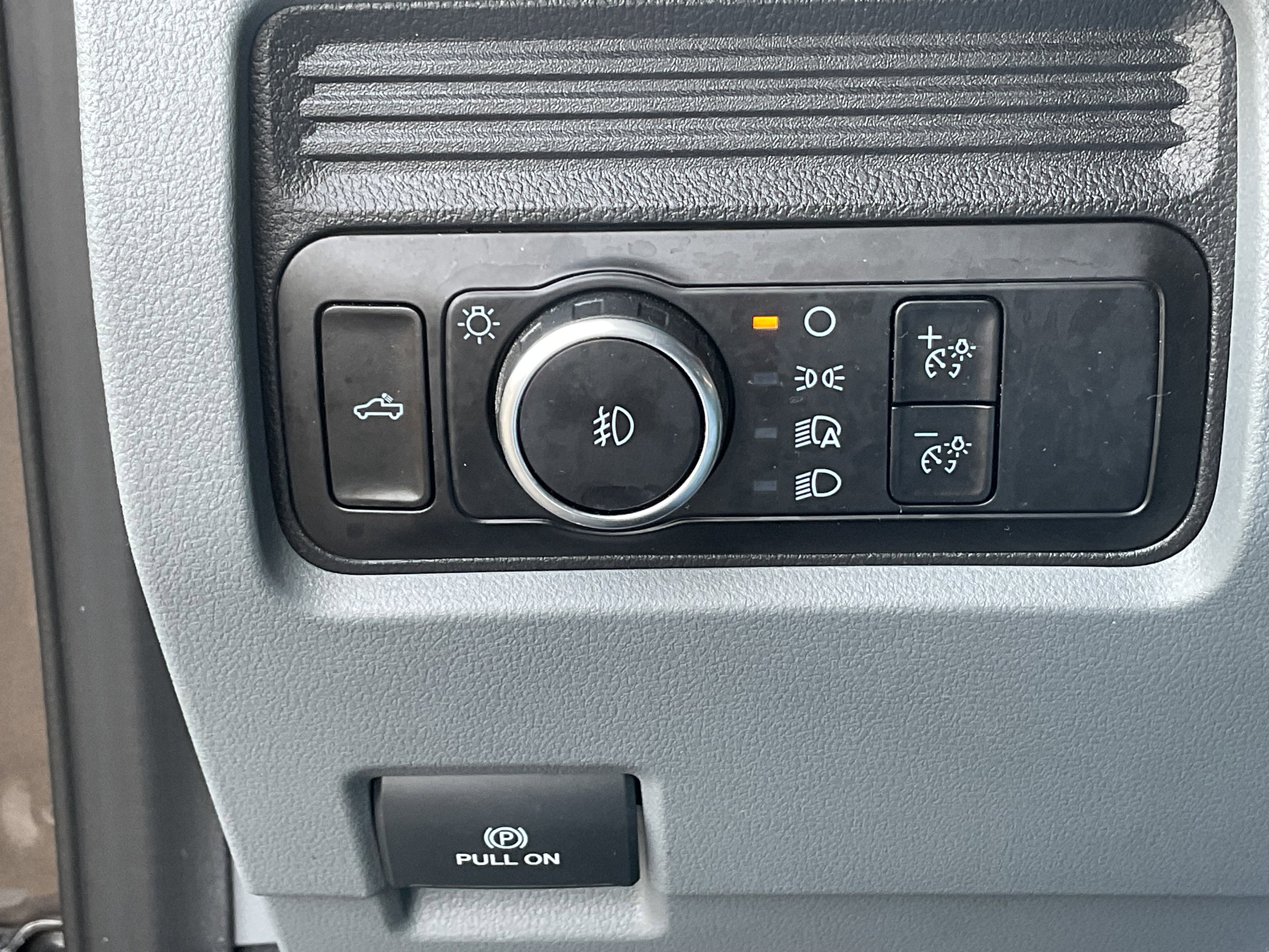 2023 Ford Super Duty F-250 SRW XL