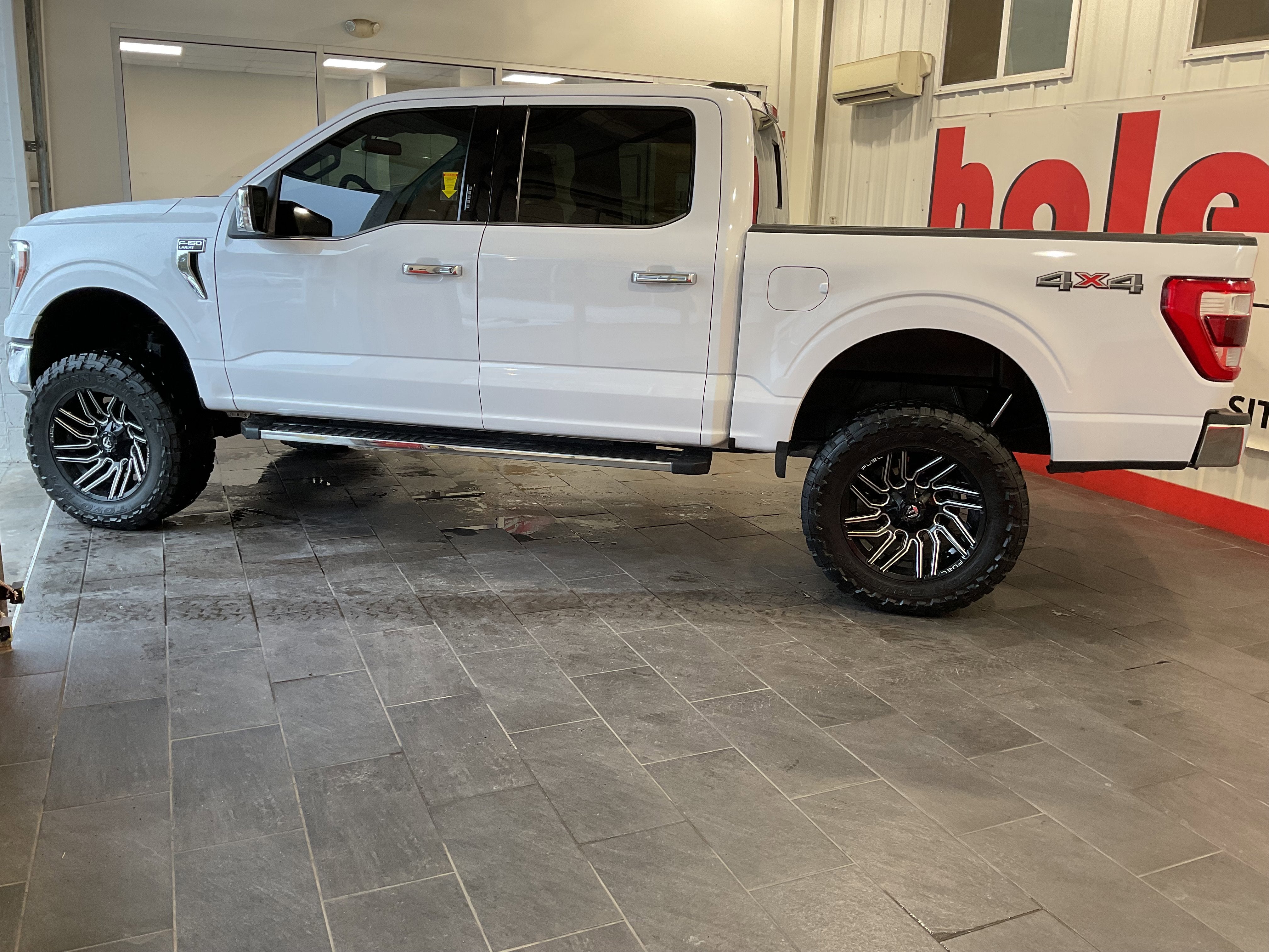 2021 Ford F-150 LARIAT