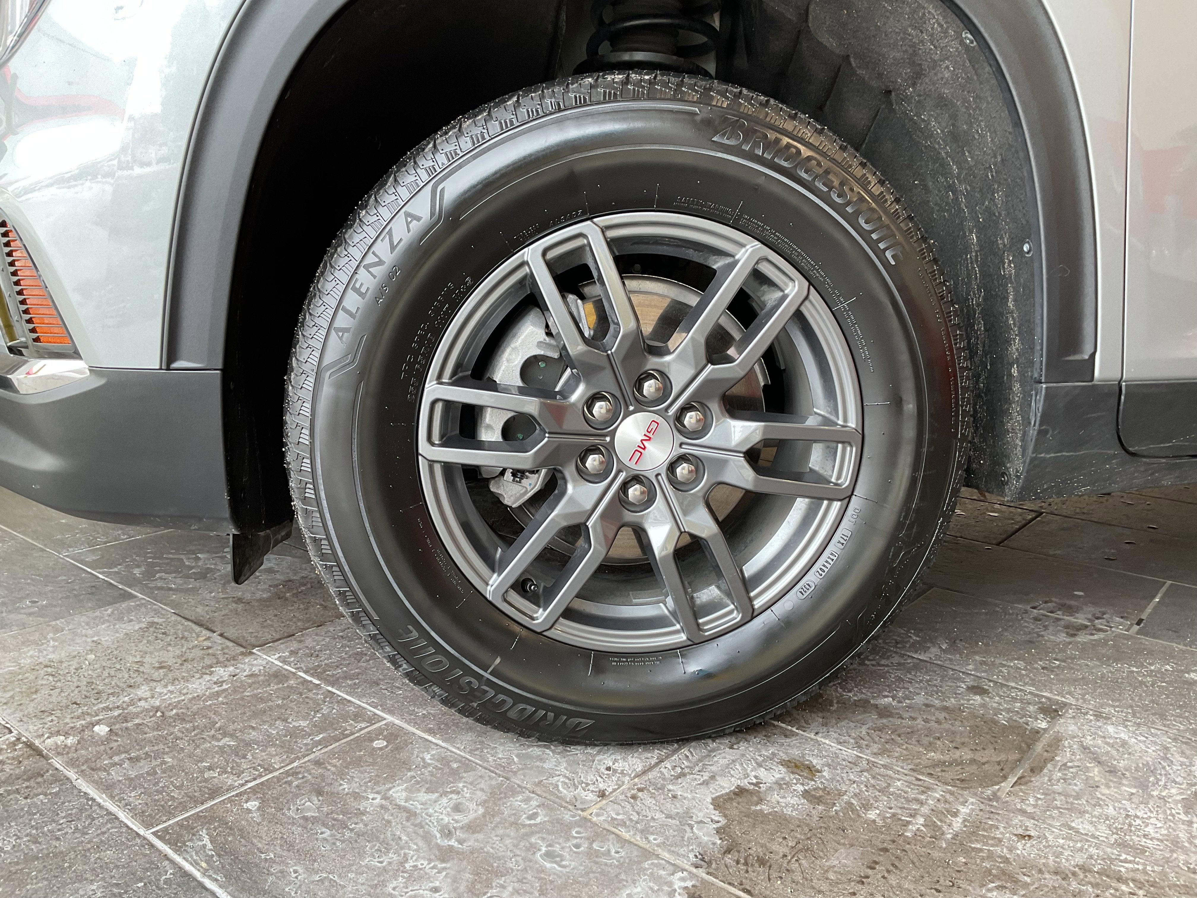 2025 GMC Acadia FWD Elevation