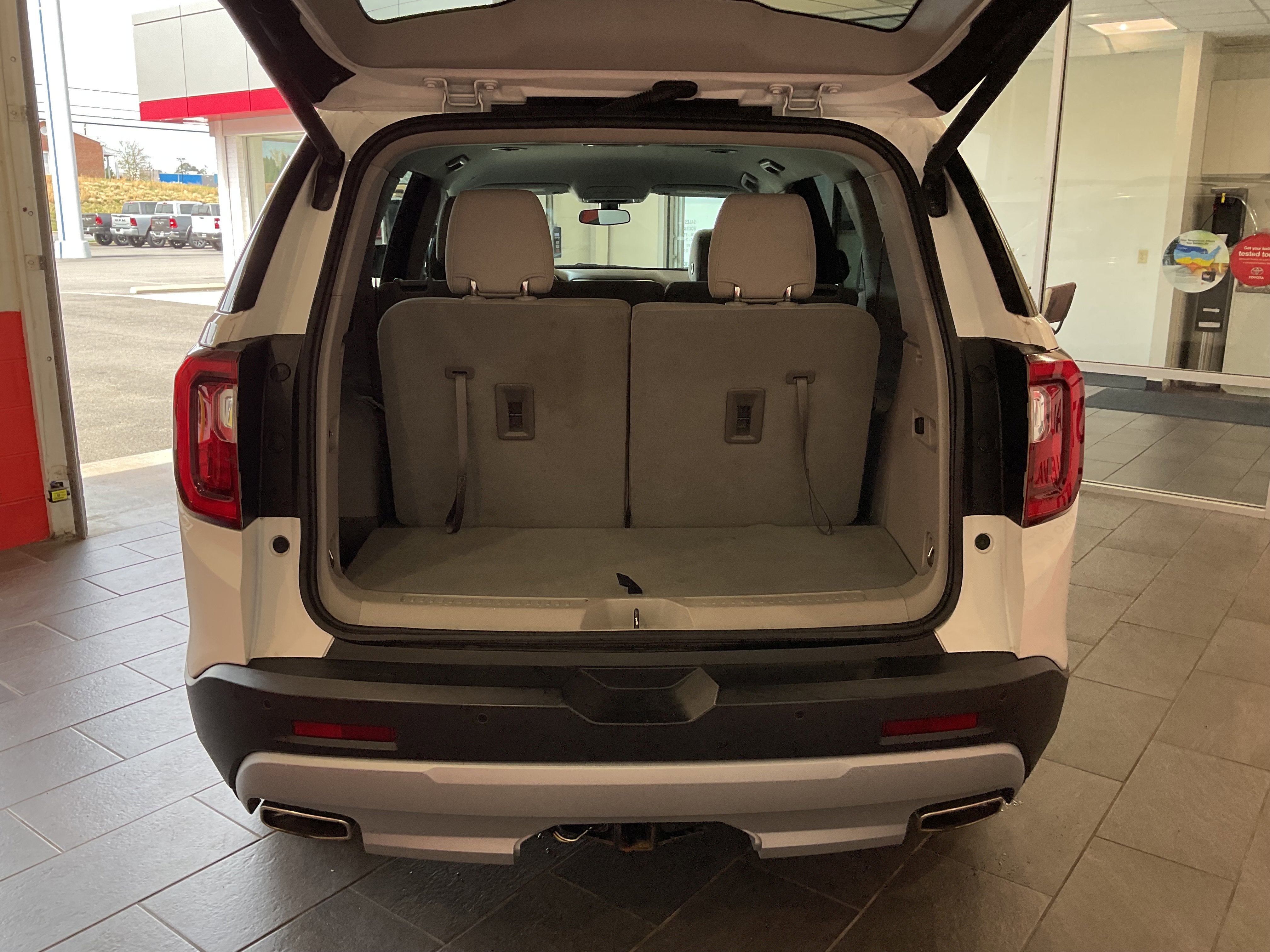 2020 GMC Acadia SLE