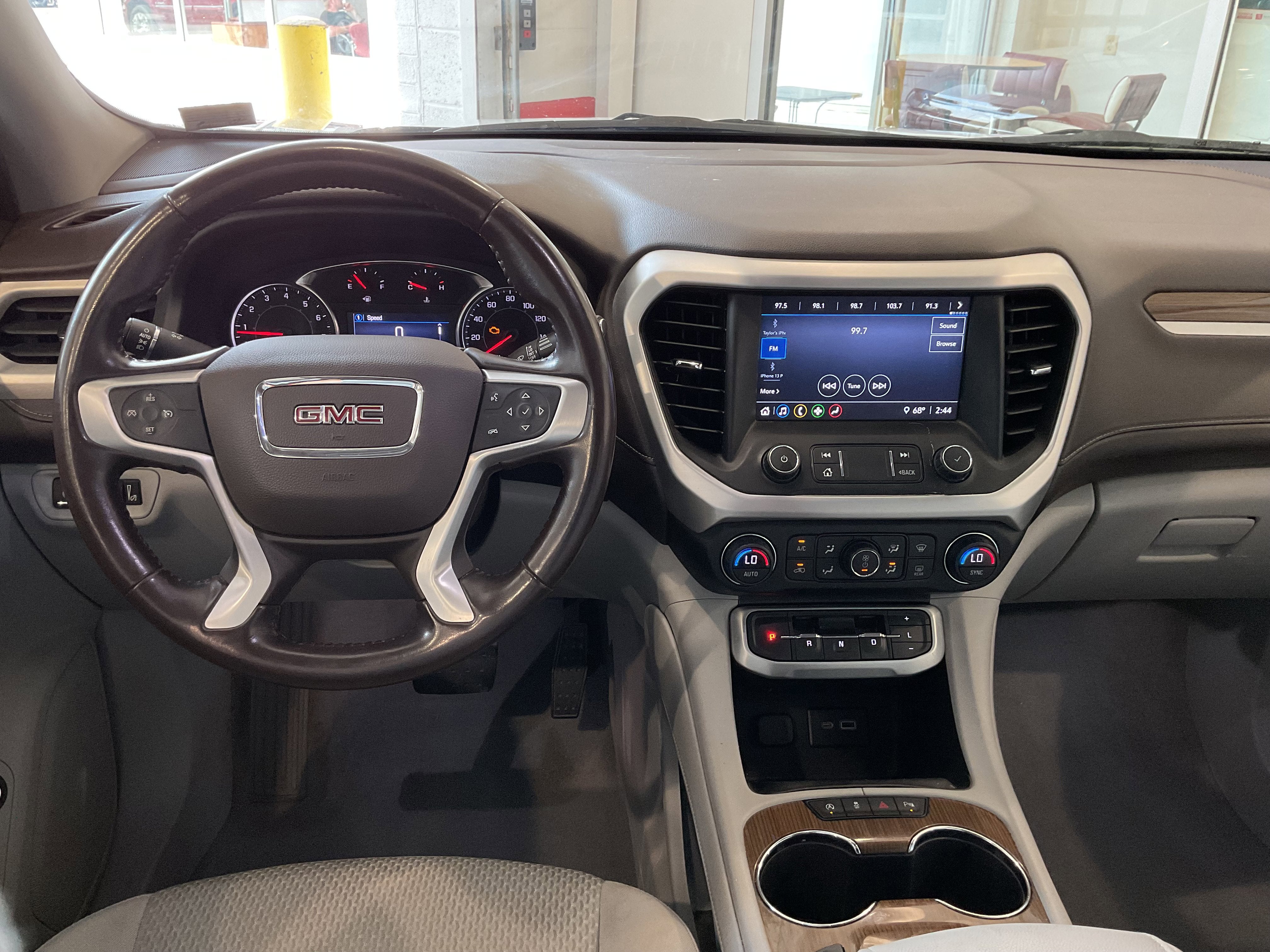 2020 GMC Acadia SLE