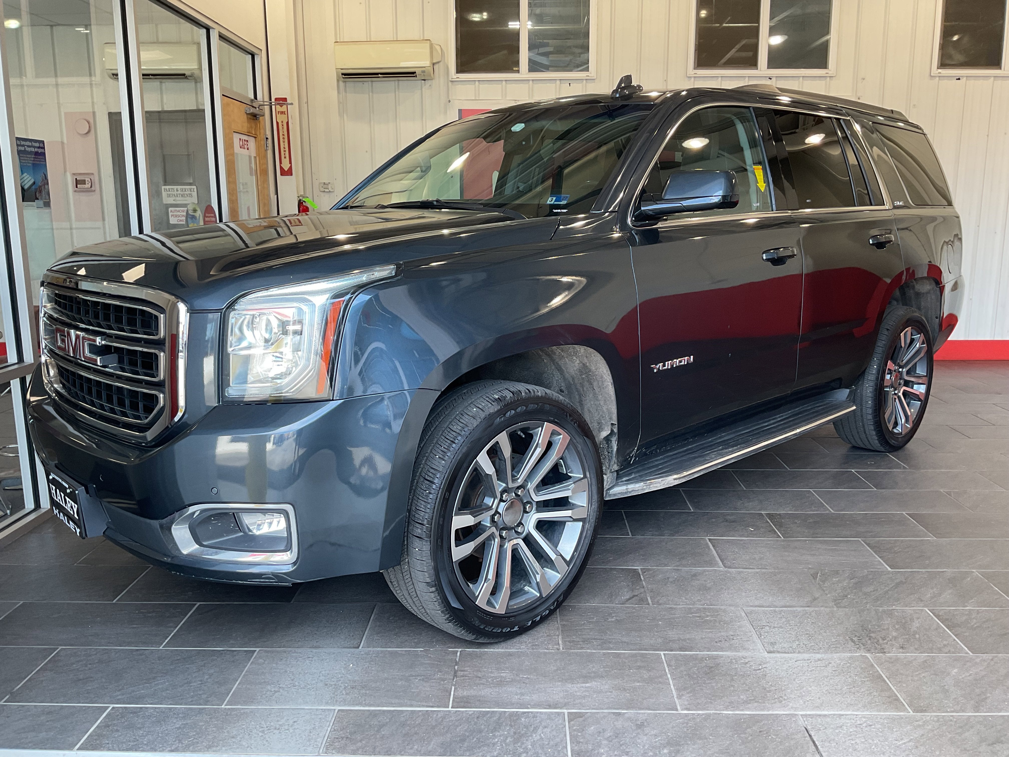 2019 GMC Yukon SLE