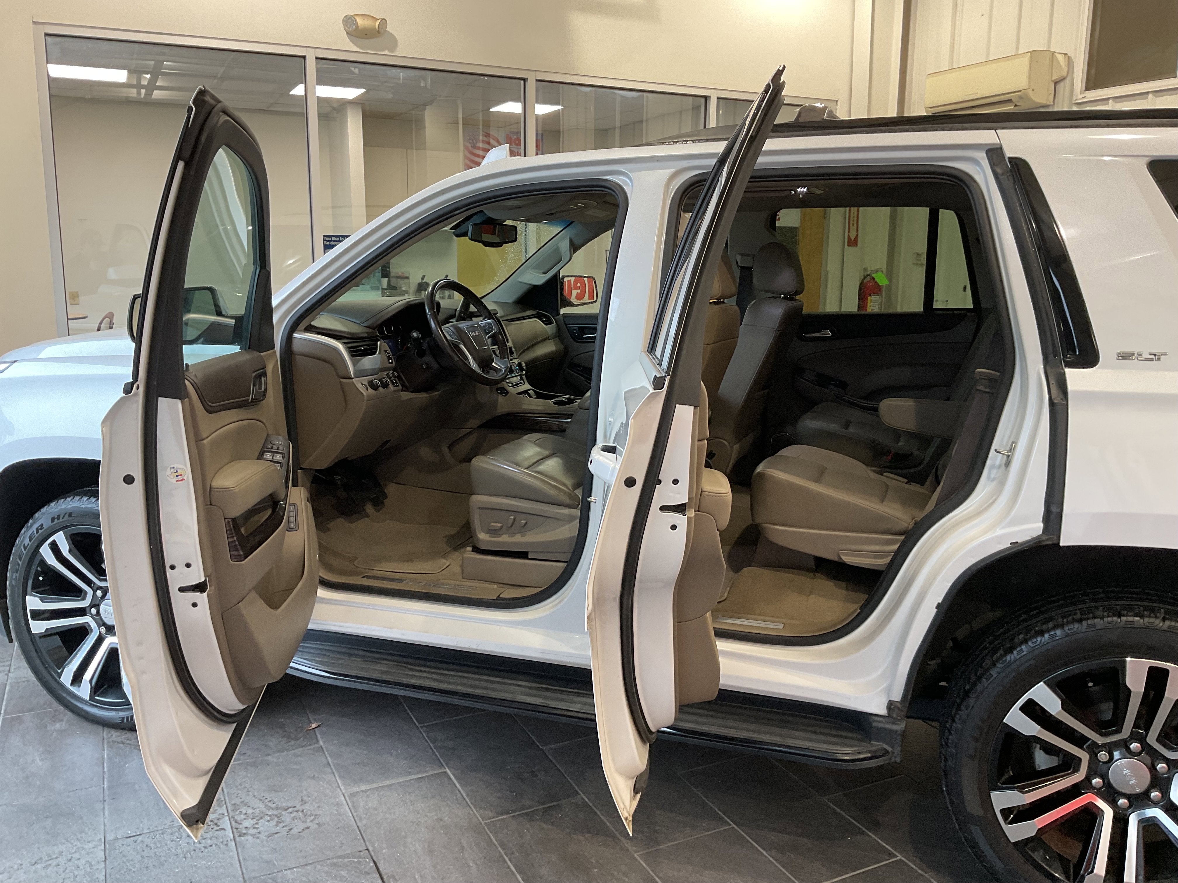 2019 GMC Yukon SLT