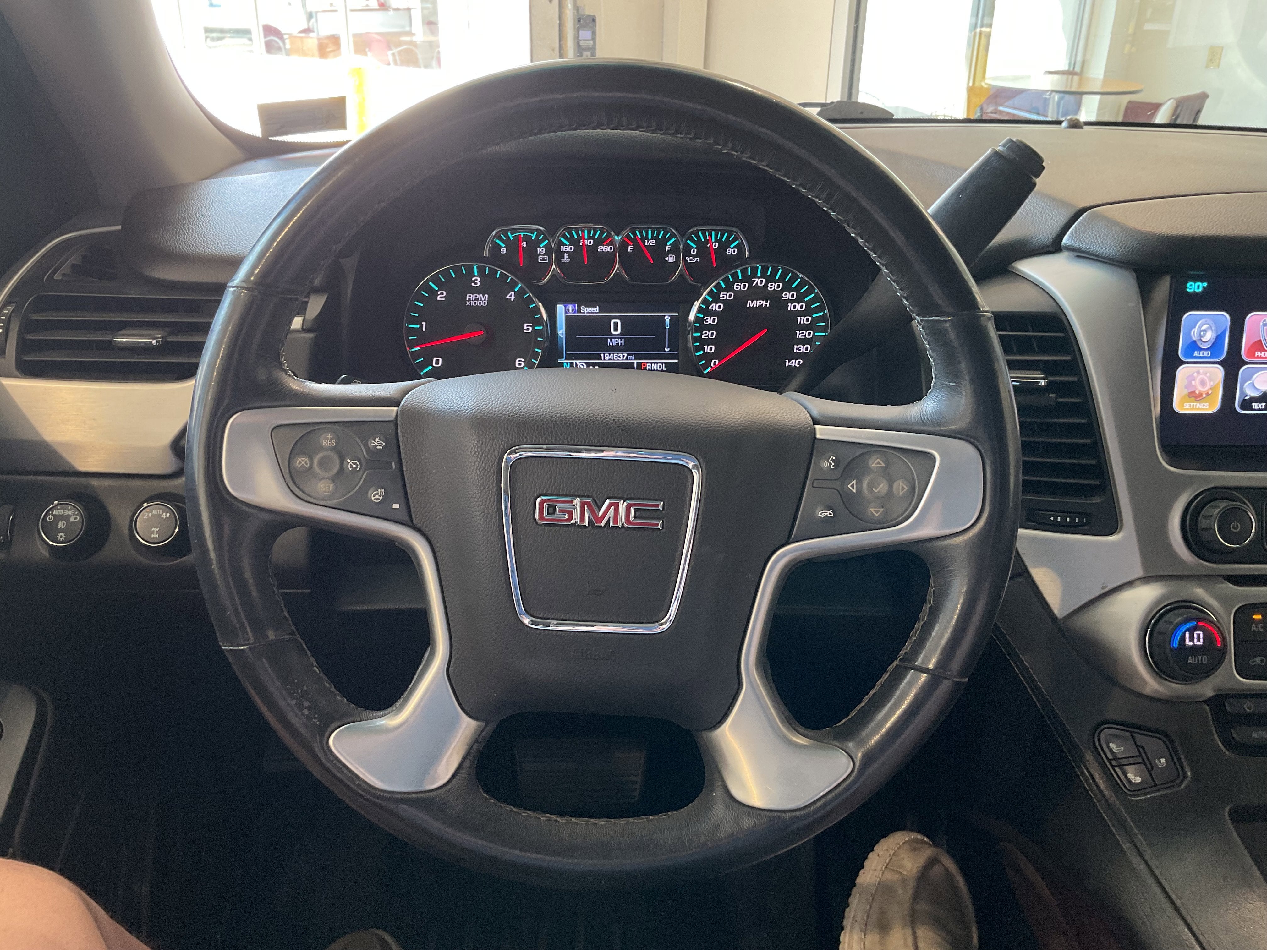 2017 GMC Yukon SLT
