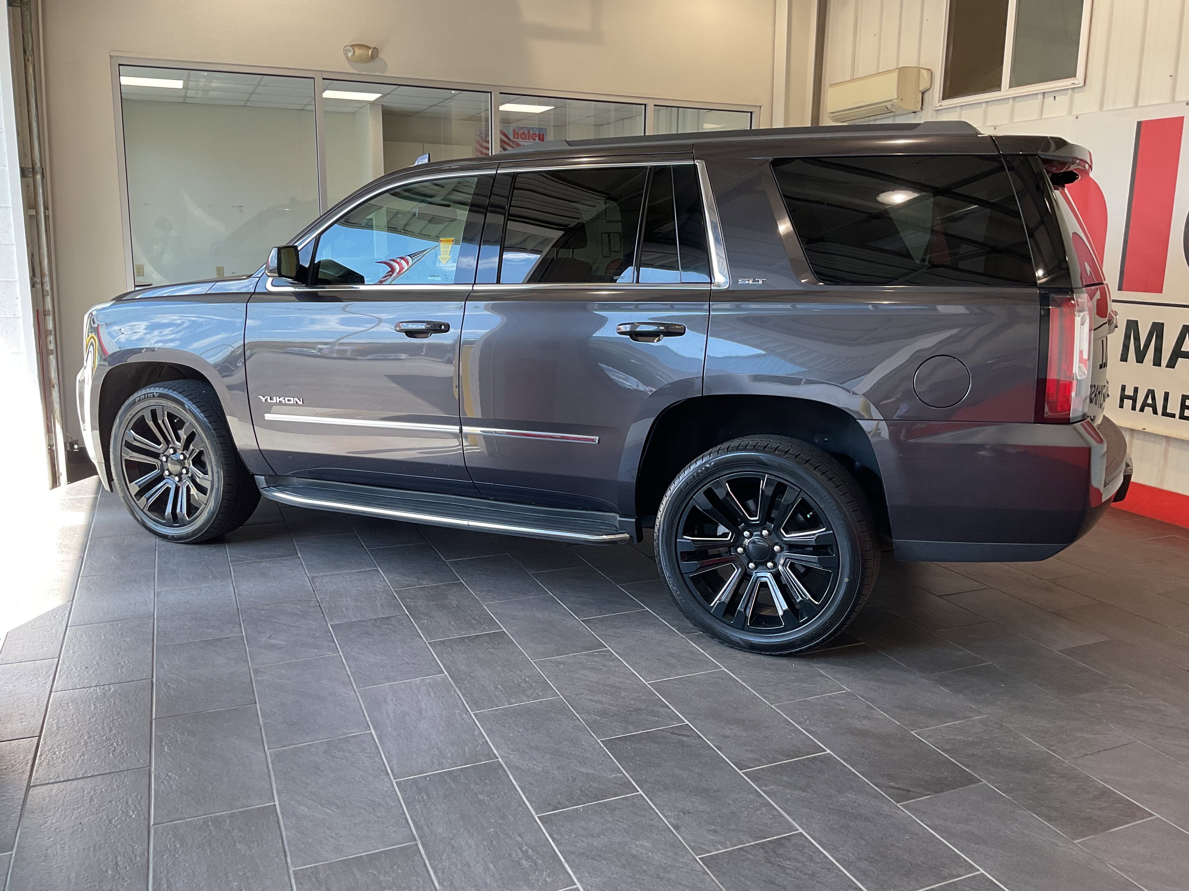 2017 GMC Yukon SLT