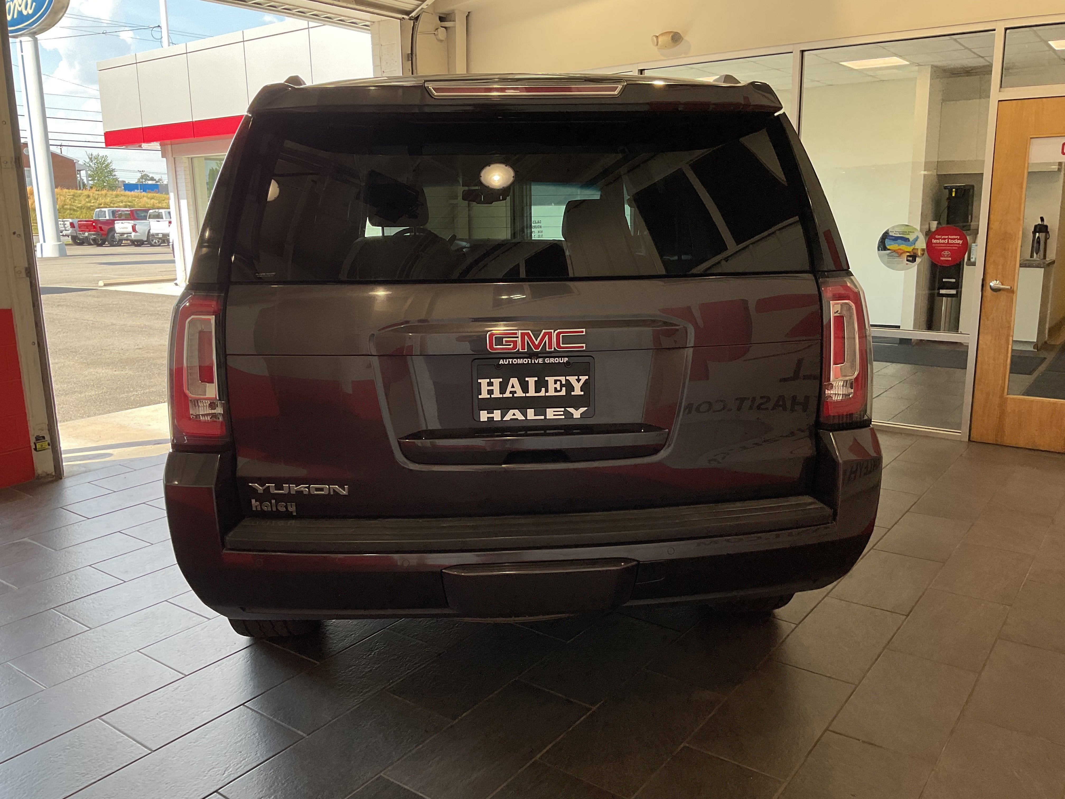 2017 GMC Yukon SLT