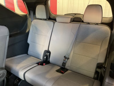 2025 Chevrolet Traverse FWD LT