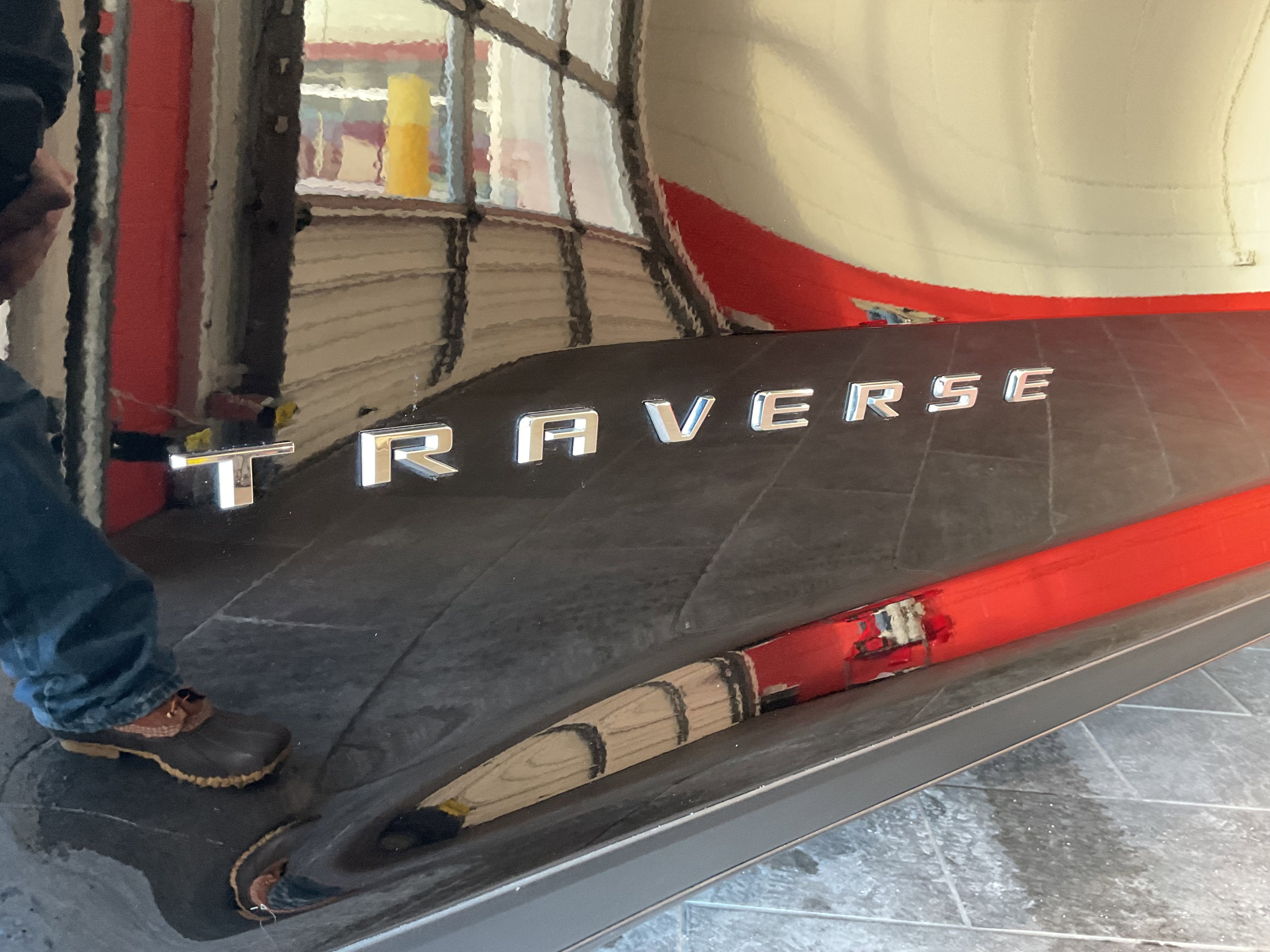 2025 Chevrolet Traverse FWD LT