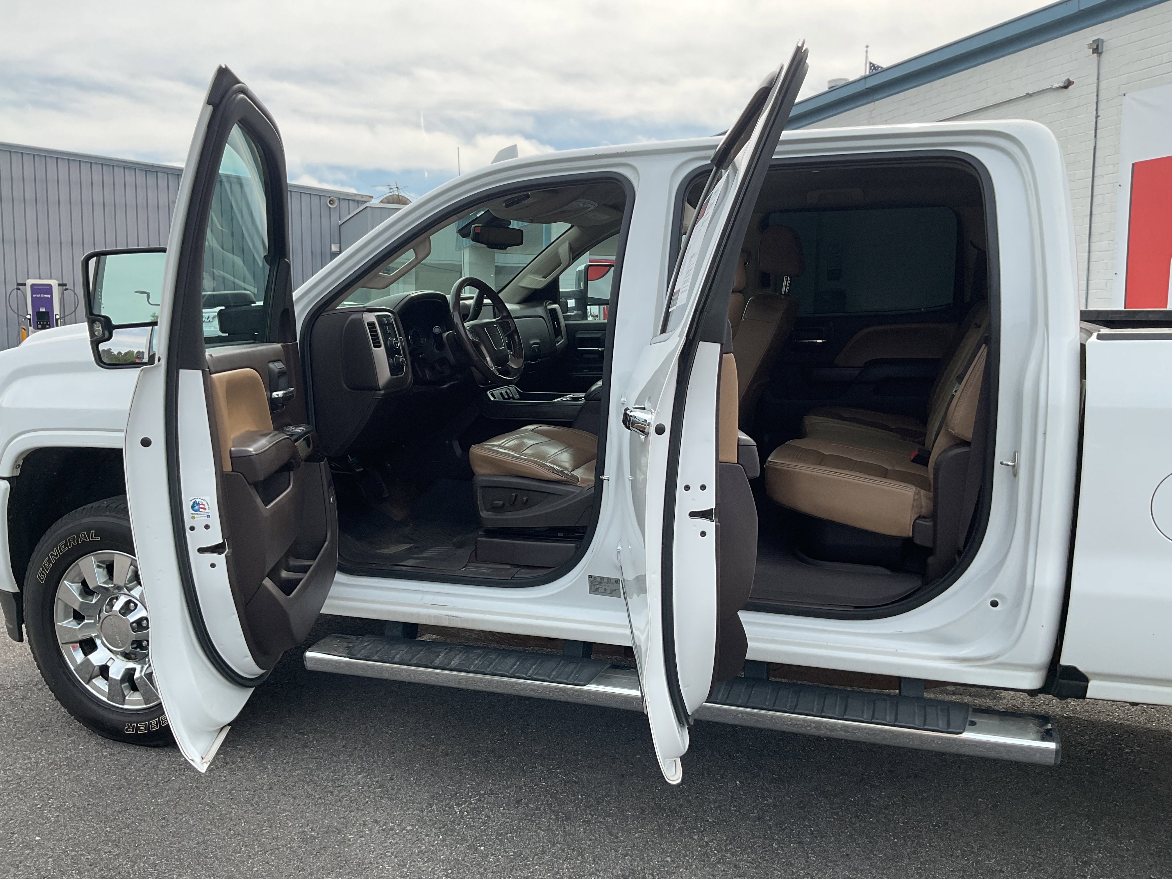 2017 GMC Sierra 2500HD Denali