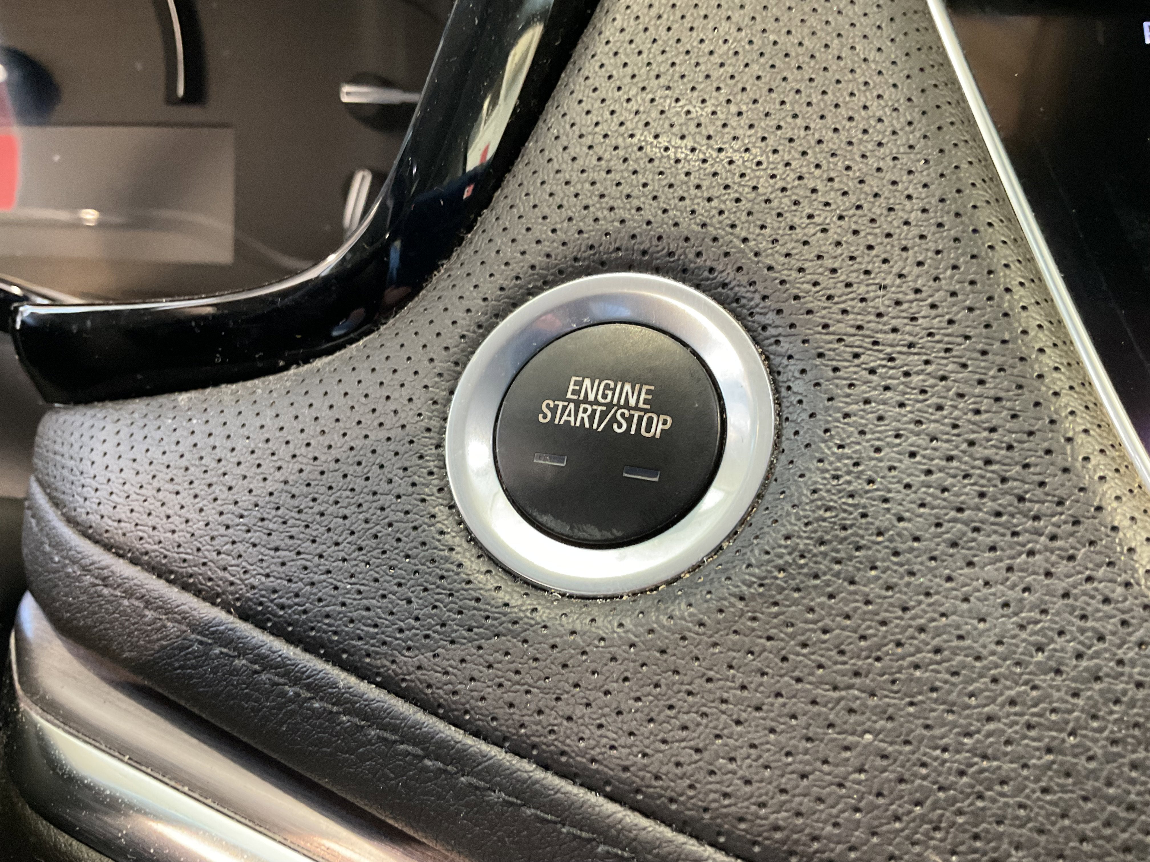 2018 Cadillac XT5 Luxury FWD