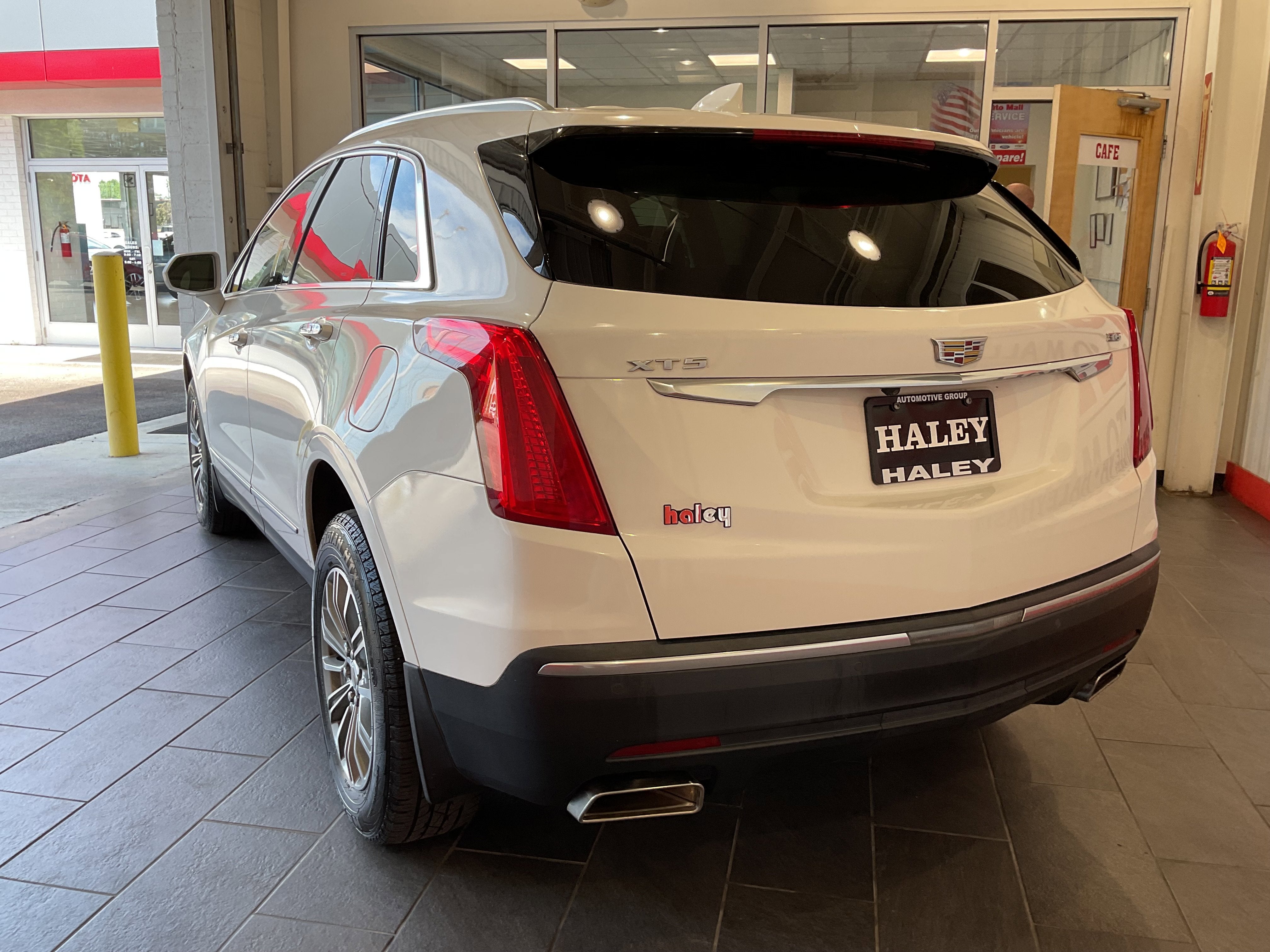 2018 Cadillac XT5 Luxury FWD