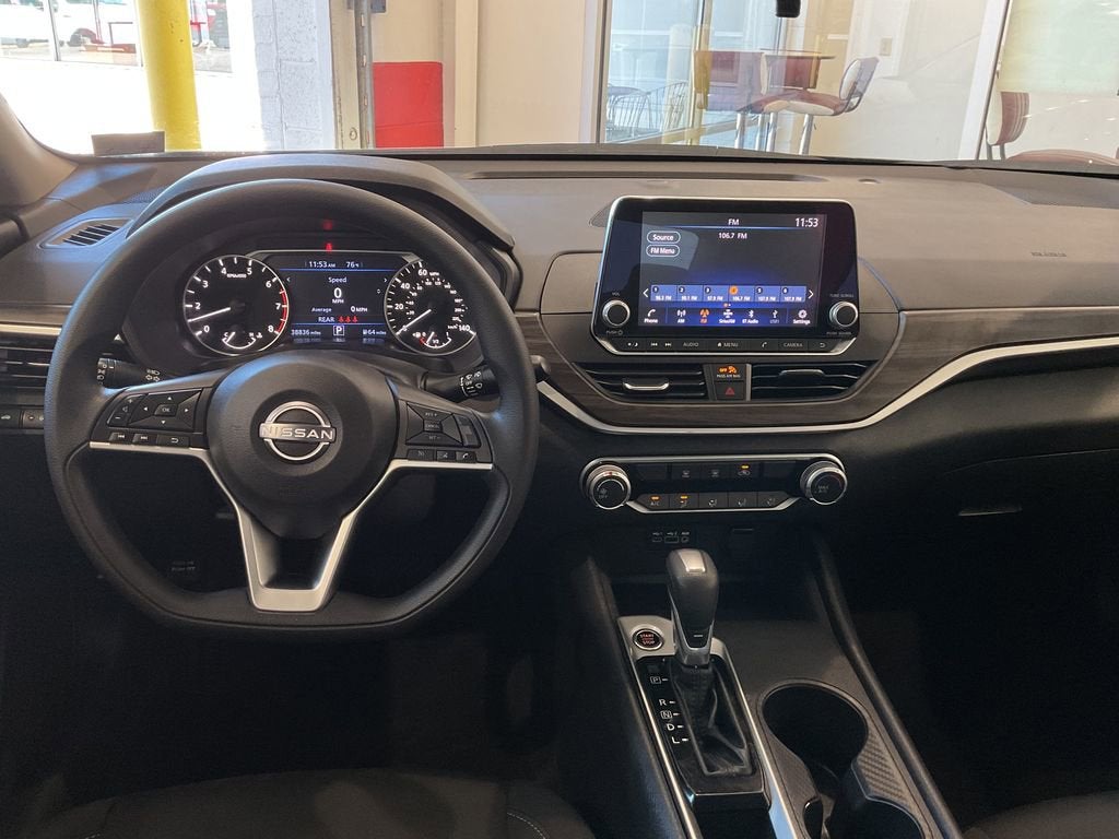 2025 Nissan Altima SV