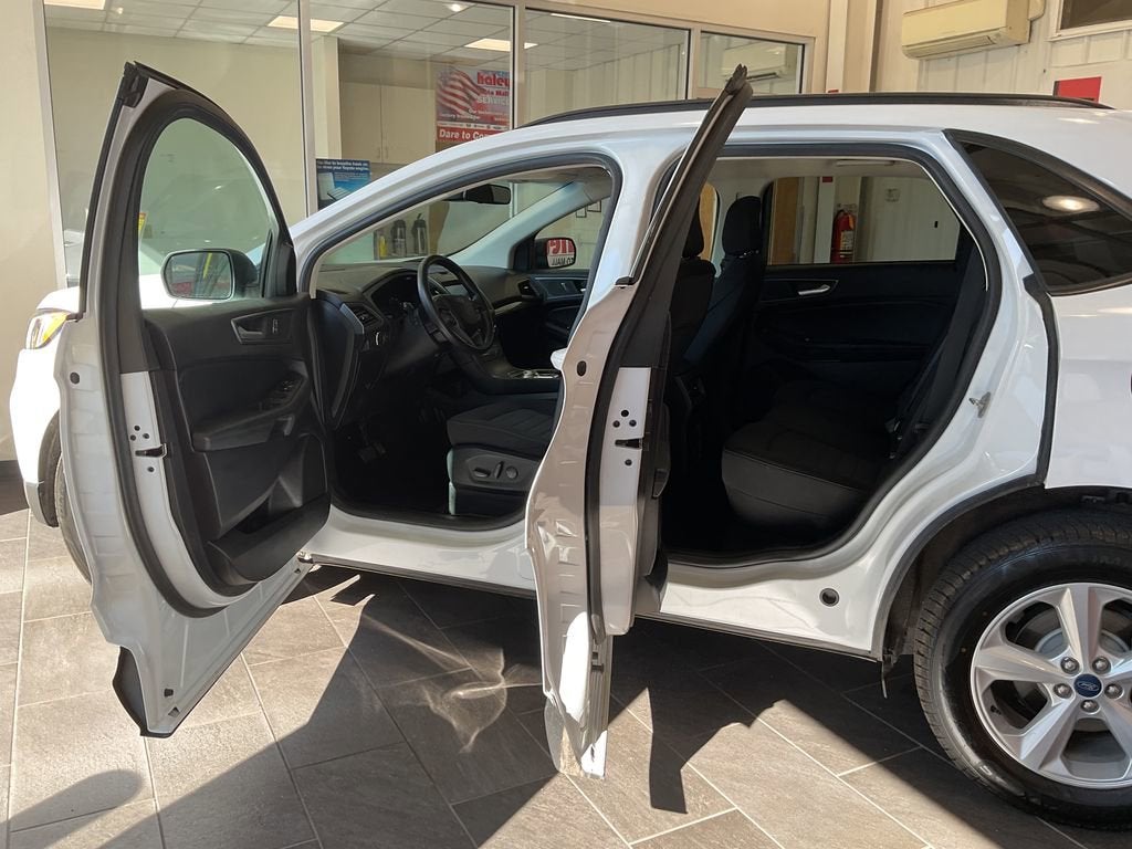2020 Ford Edge SE