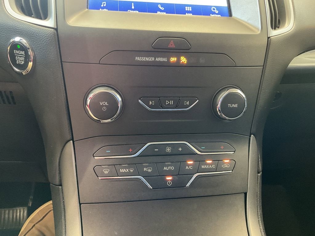 2020 Ford Edge SE