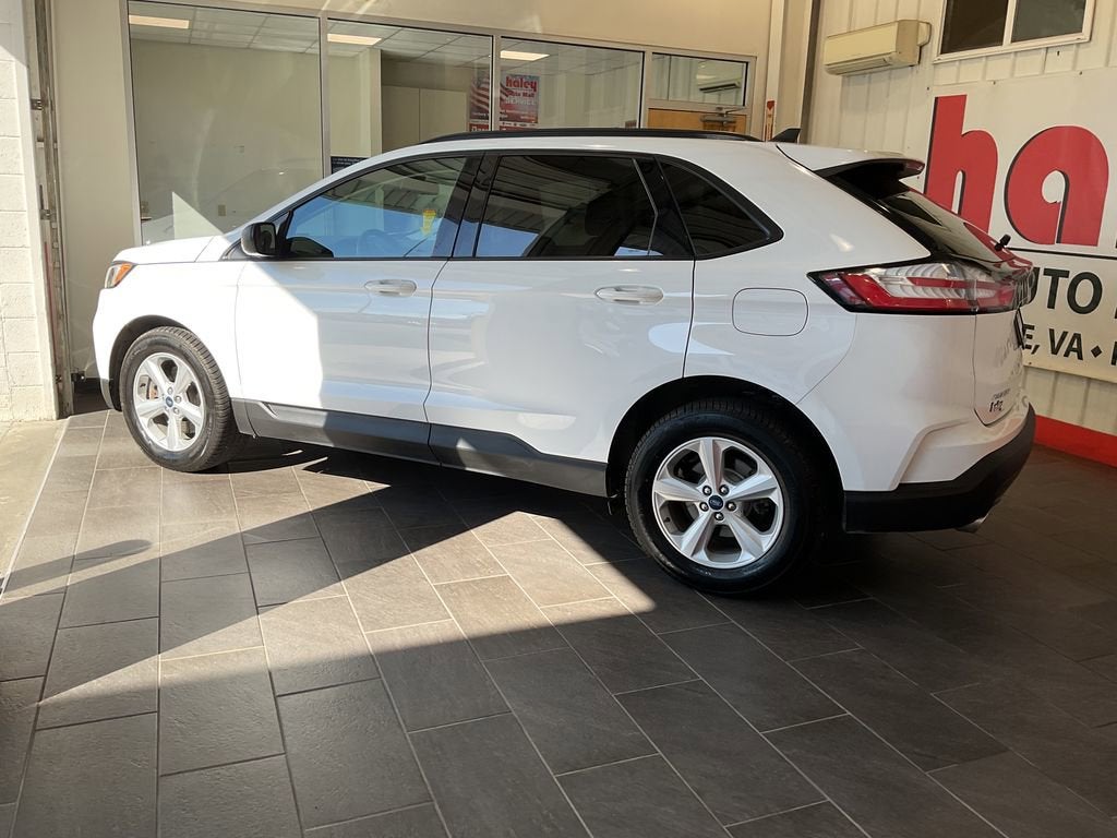 2020 Ford Edge SE