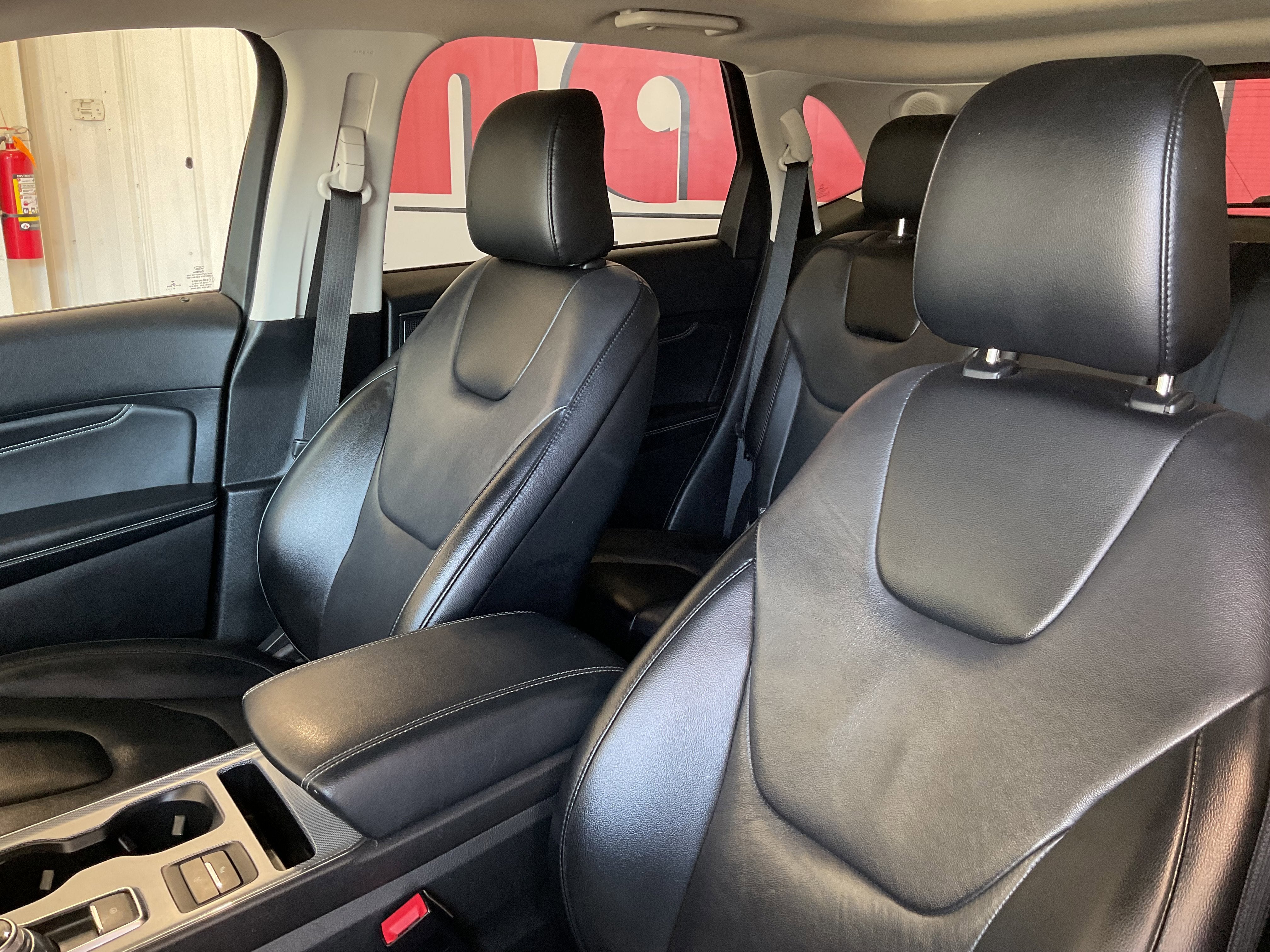 2021 Ford Edge Titanium