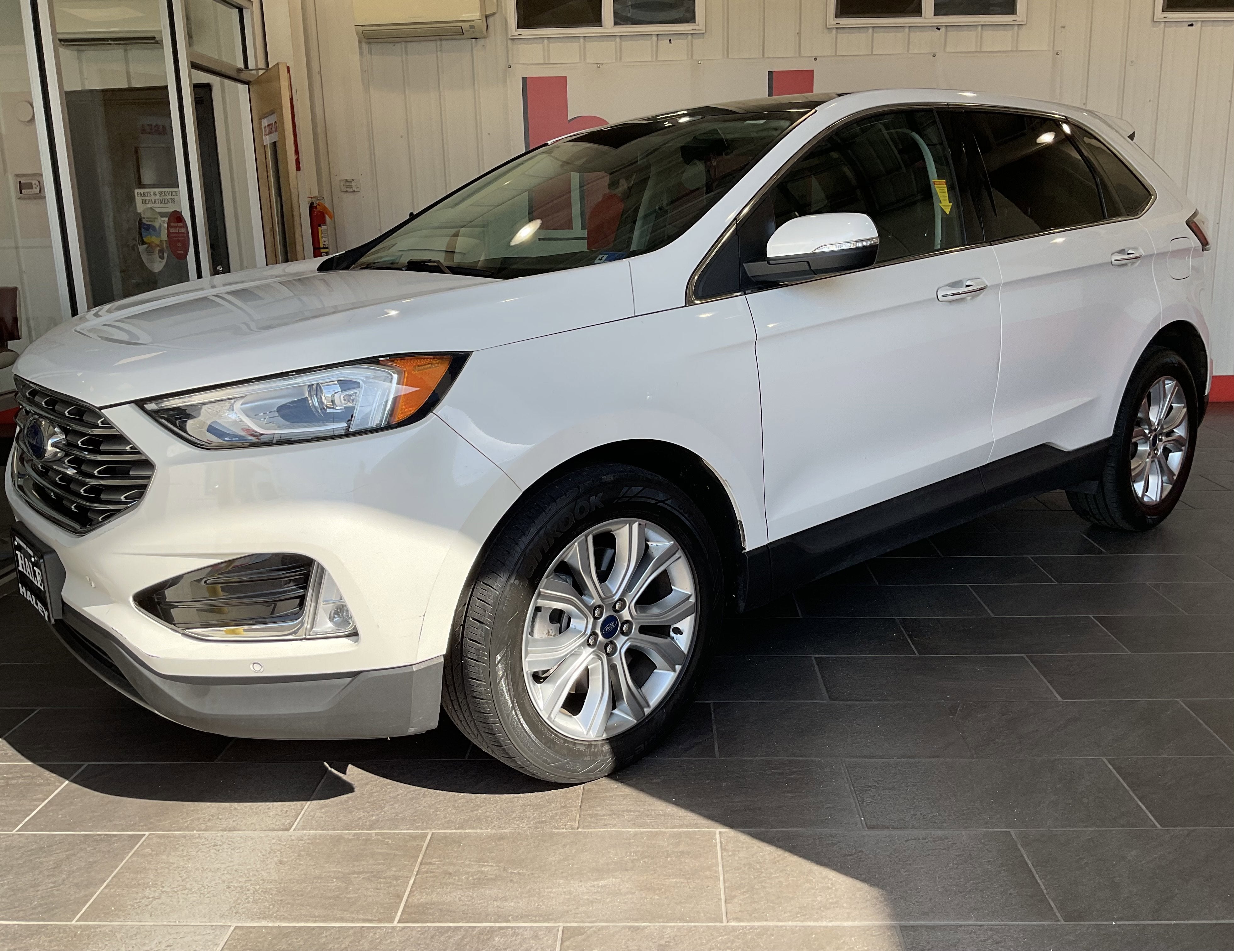 2021 Ford Edge Titanium