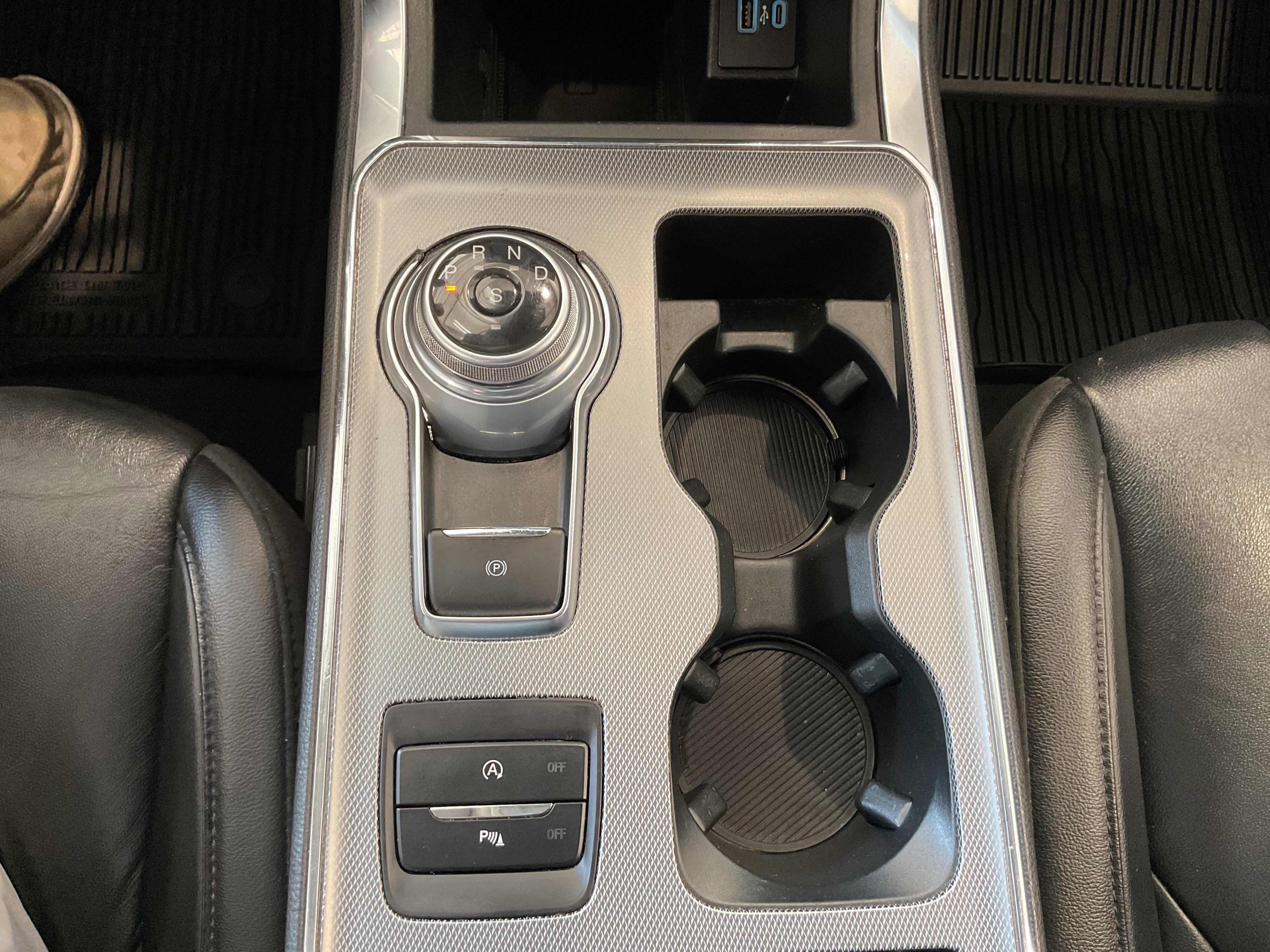 2021 Ford Edge Titanium
