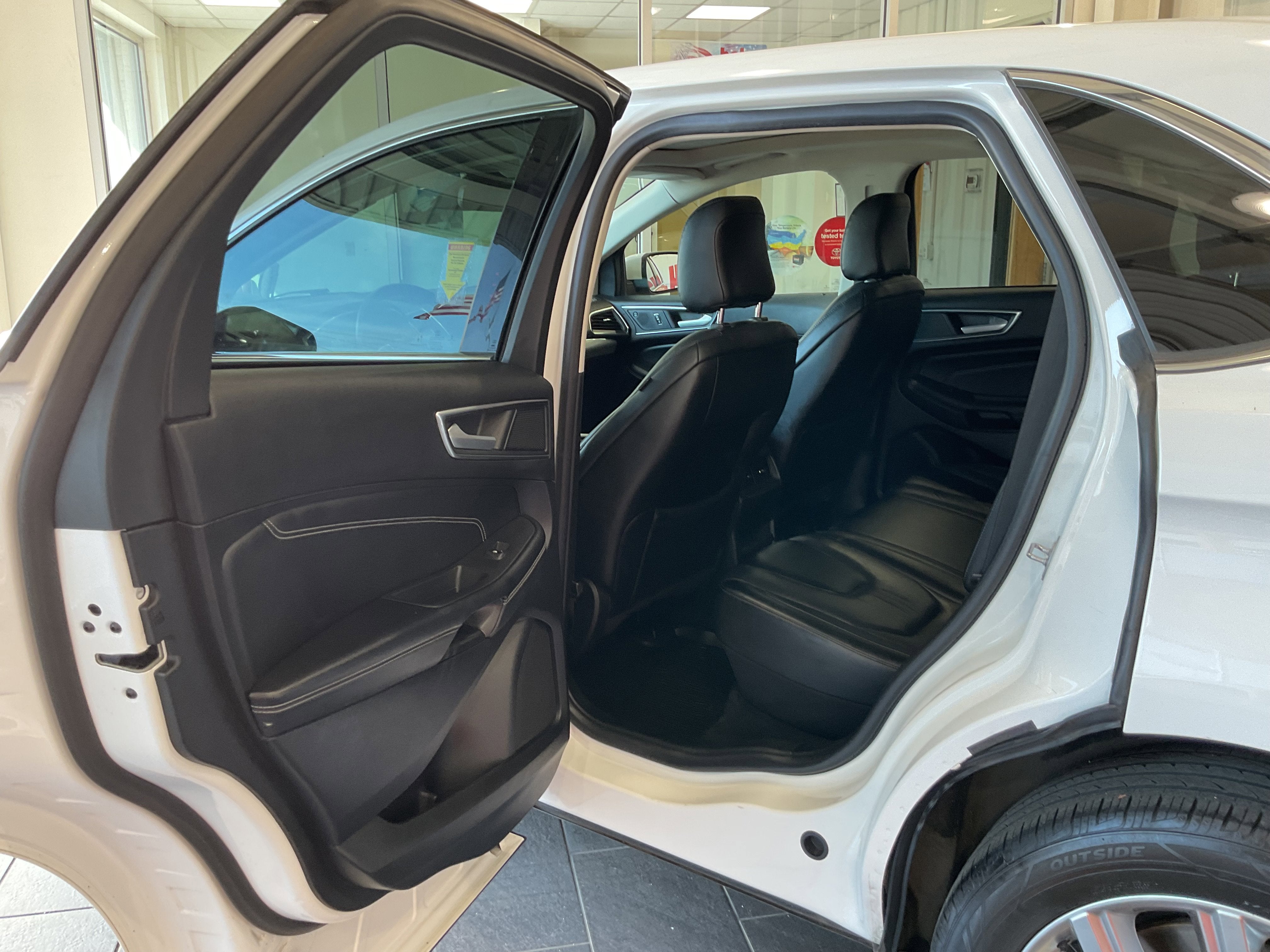2021 Ford Edge Titanium