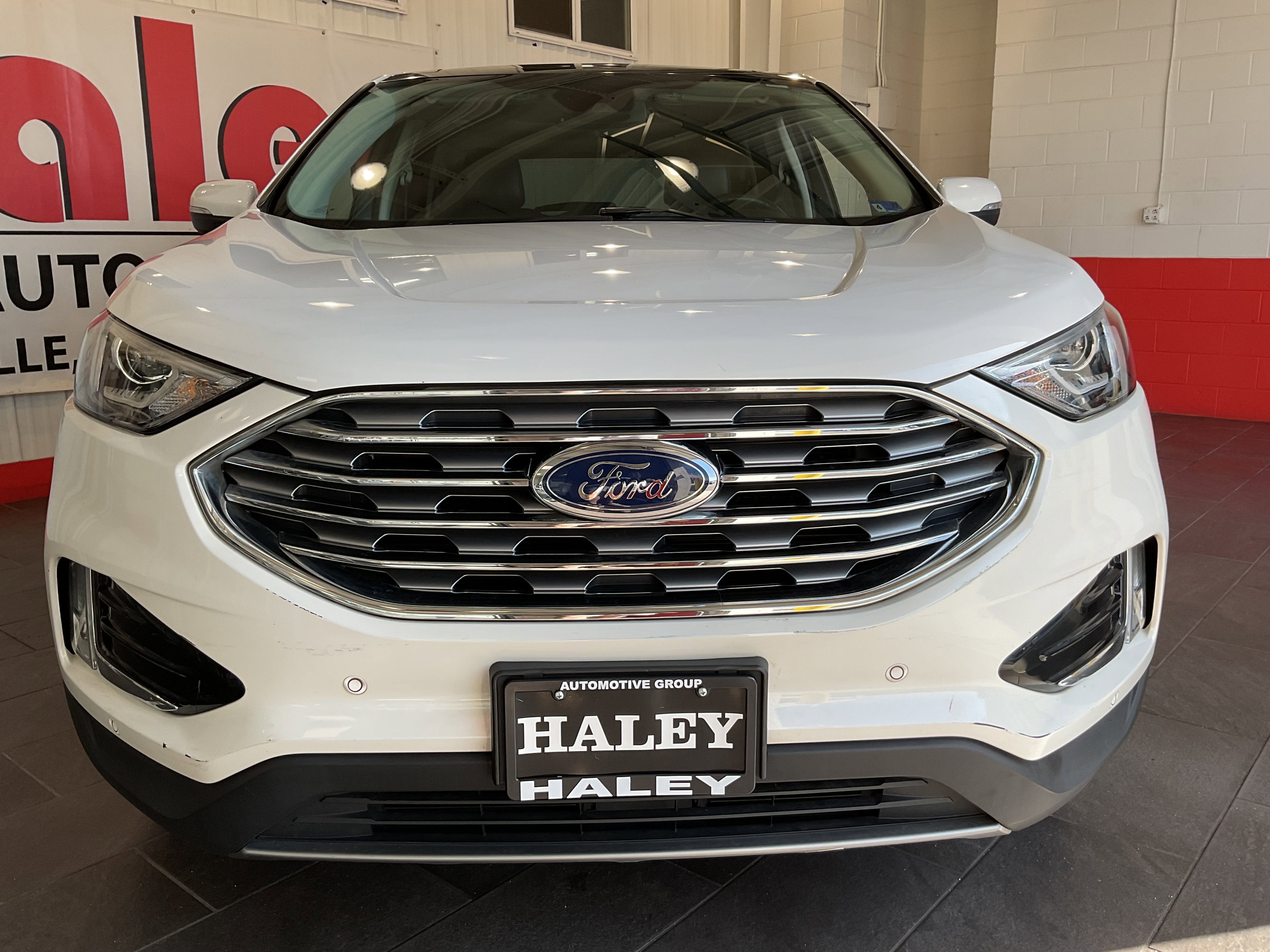 2021 Ford Edge Titanium