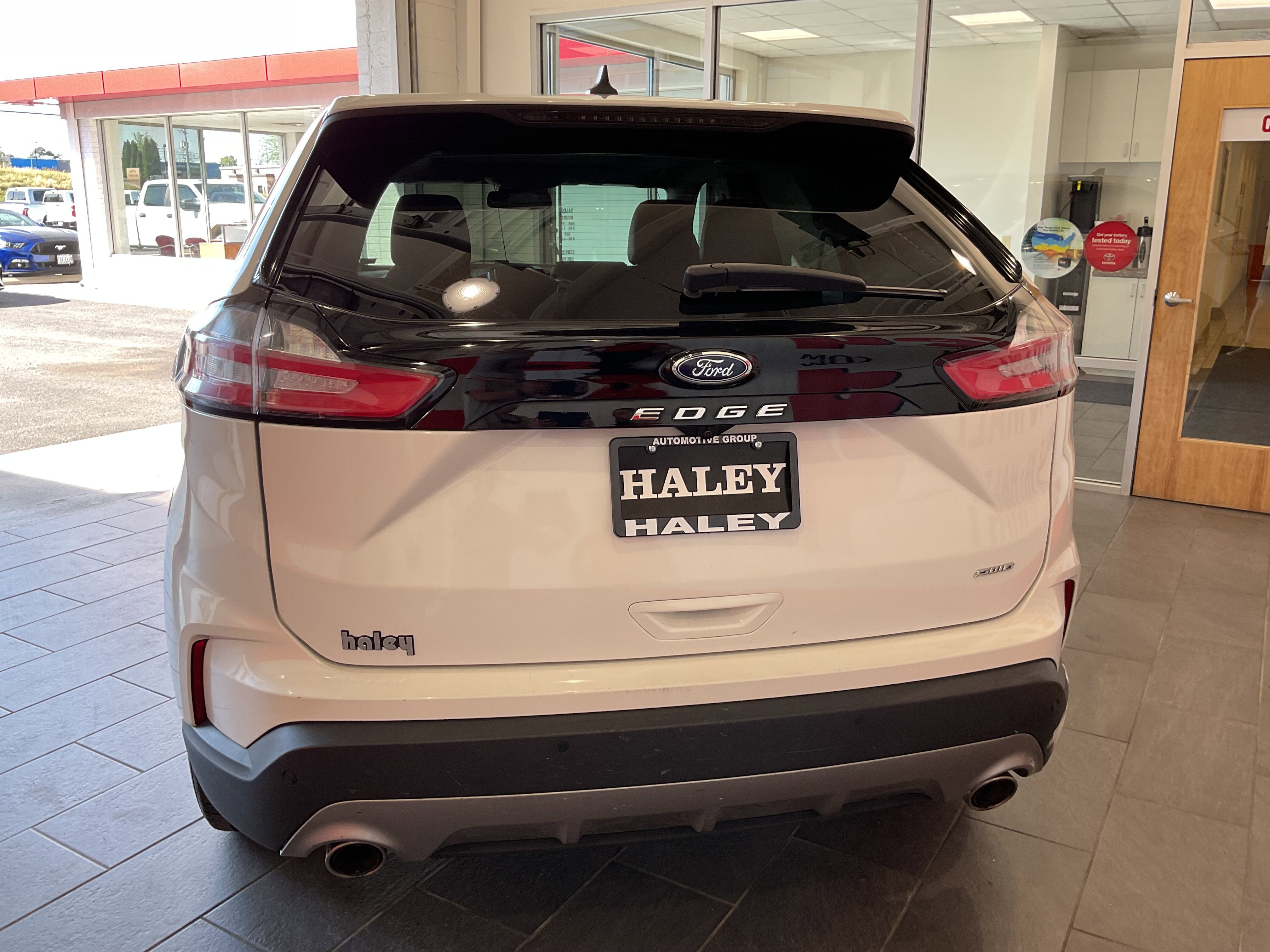 2021 Ford Edge Titanium