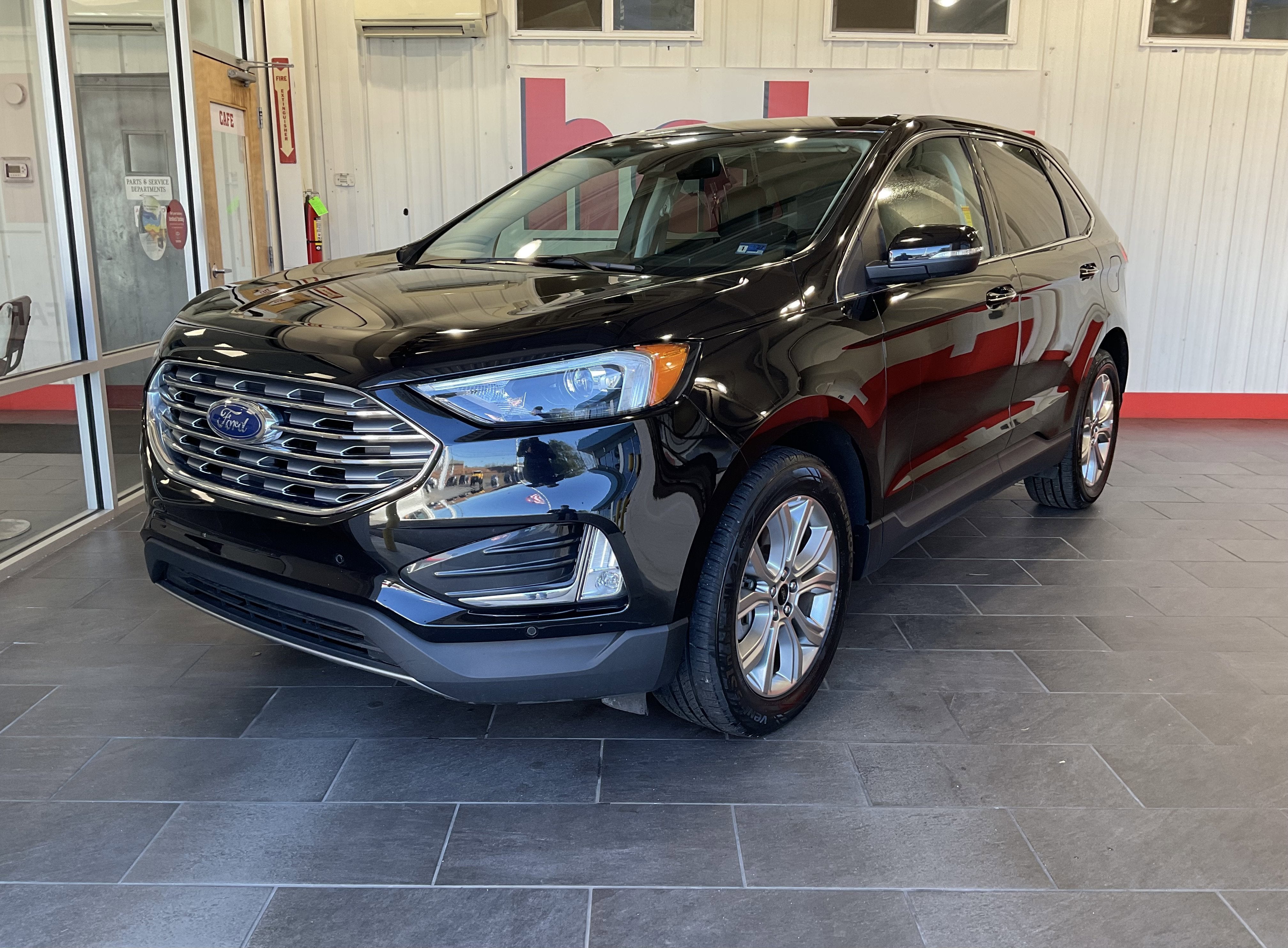 2024 Ford Edge Titanium