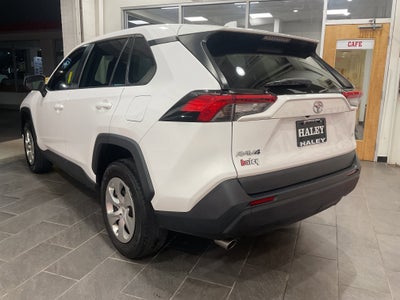 2023 Toyota RAV4 LE