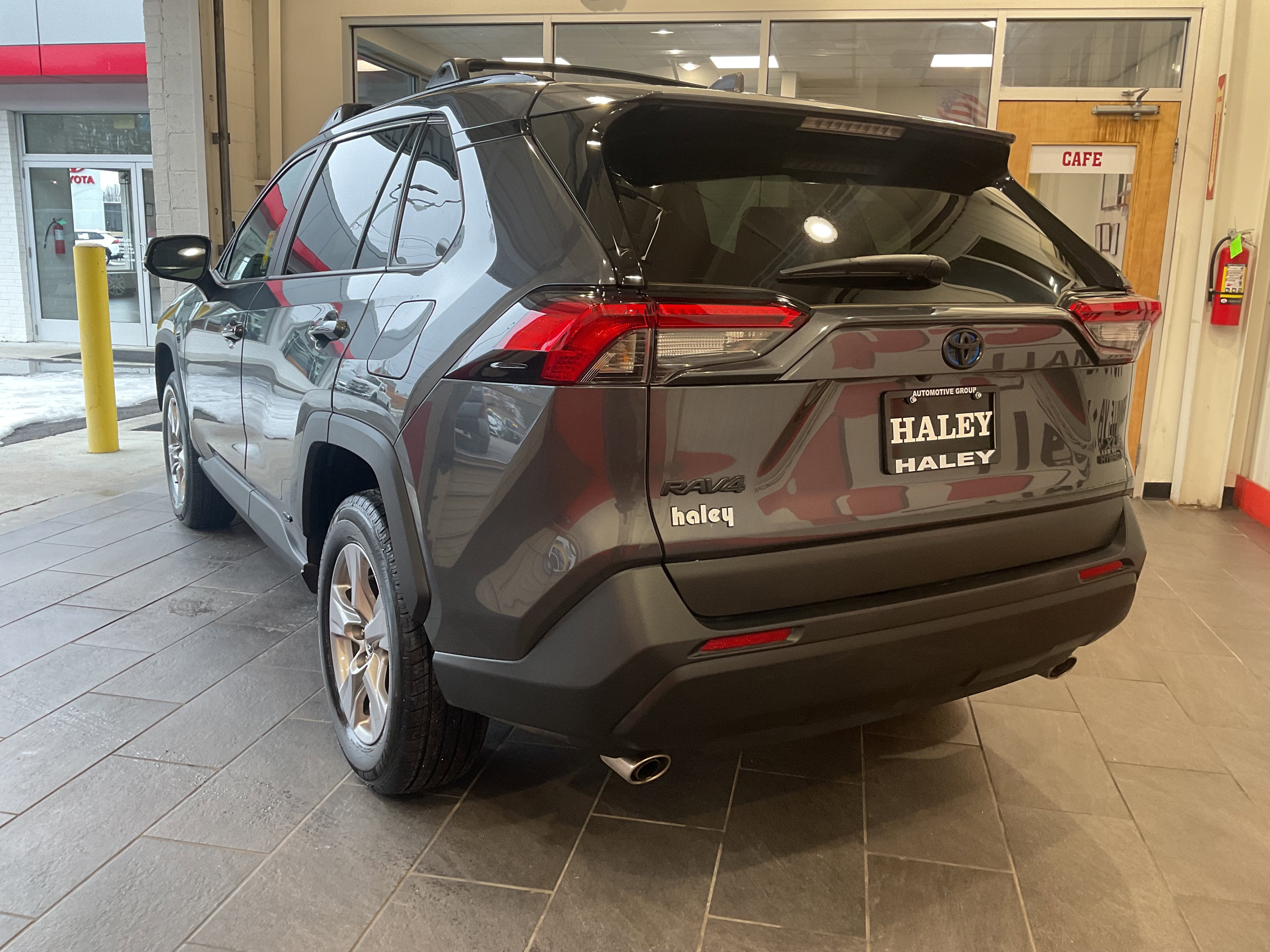 2024 Toyota RAV4 Hybrid XLE