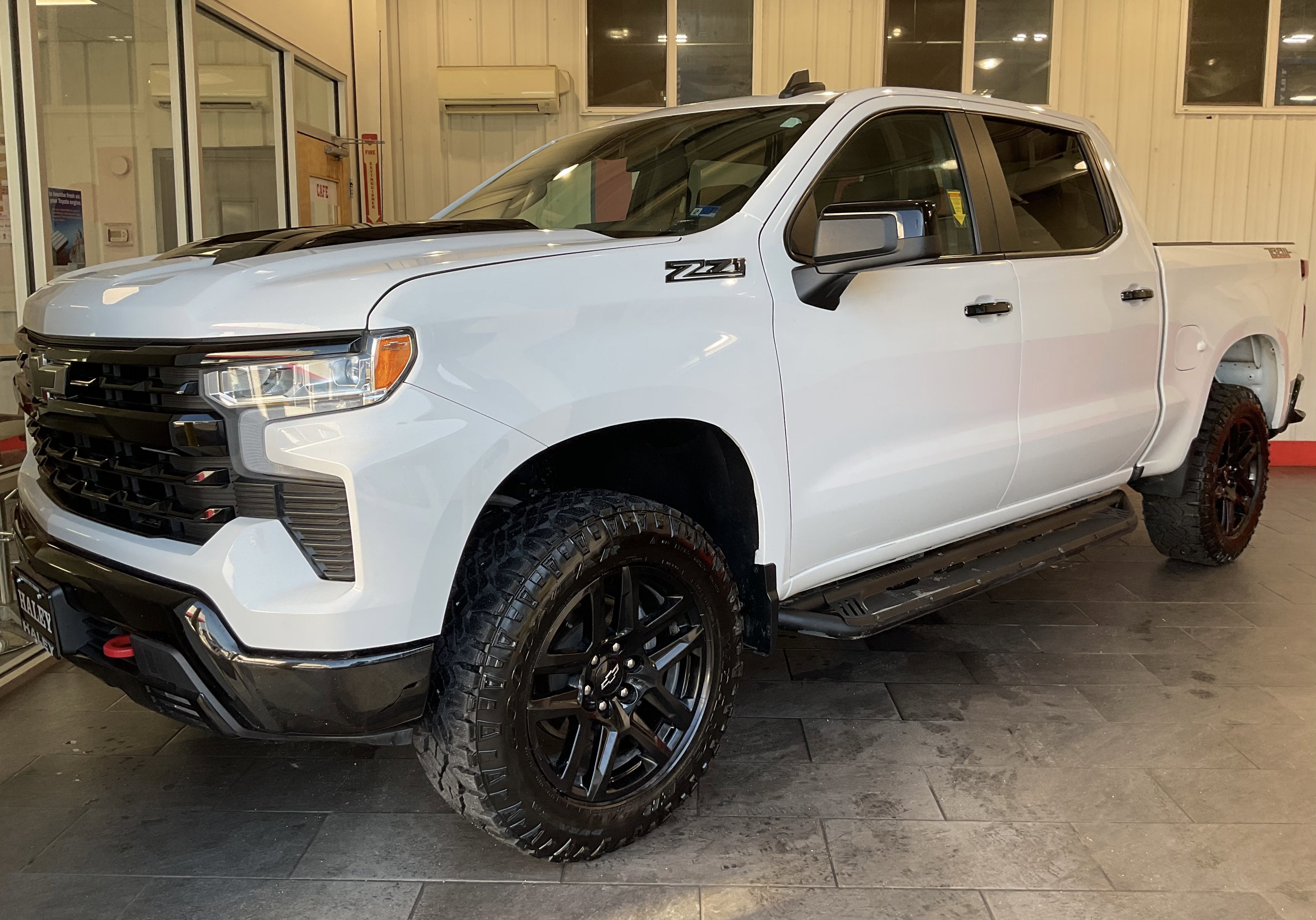 2023 Chevrolet Silverado 1500 LT Trail Boss
