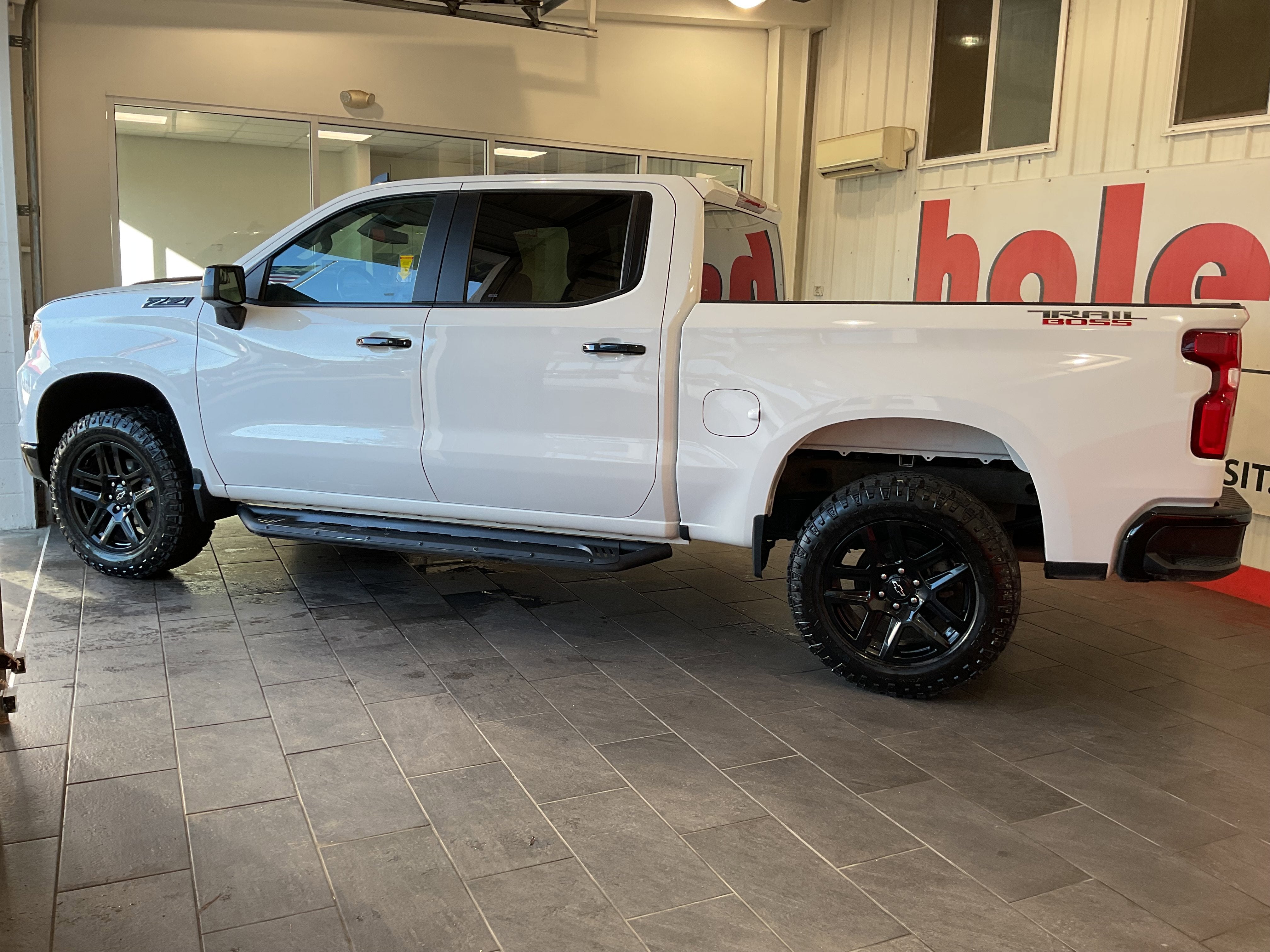 2023 Chevrolet Silverado 1500 LT Trail Boss