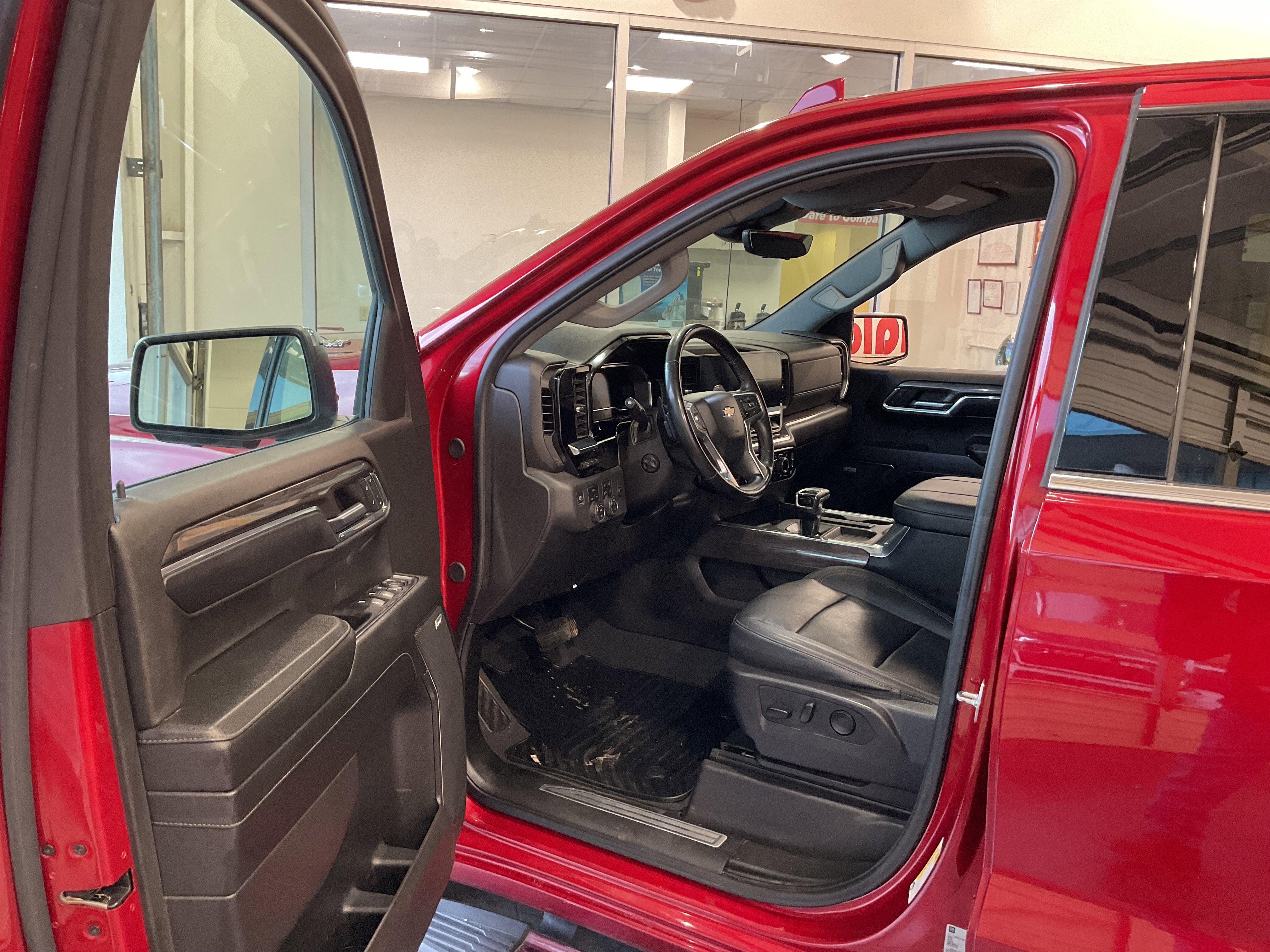 2024 Chevrolet Silverado 1500 LTZ