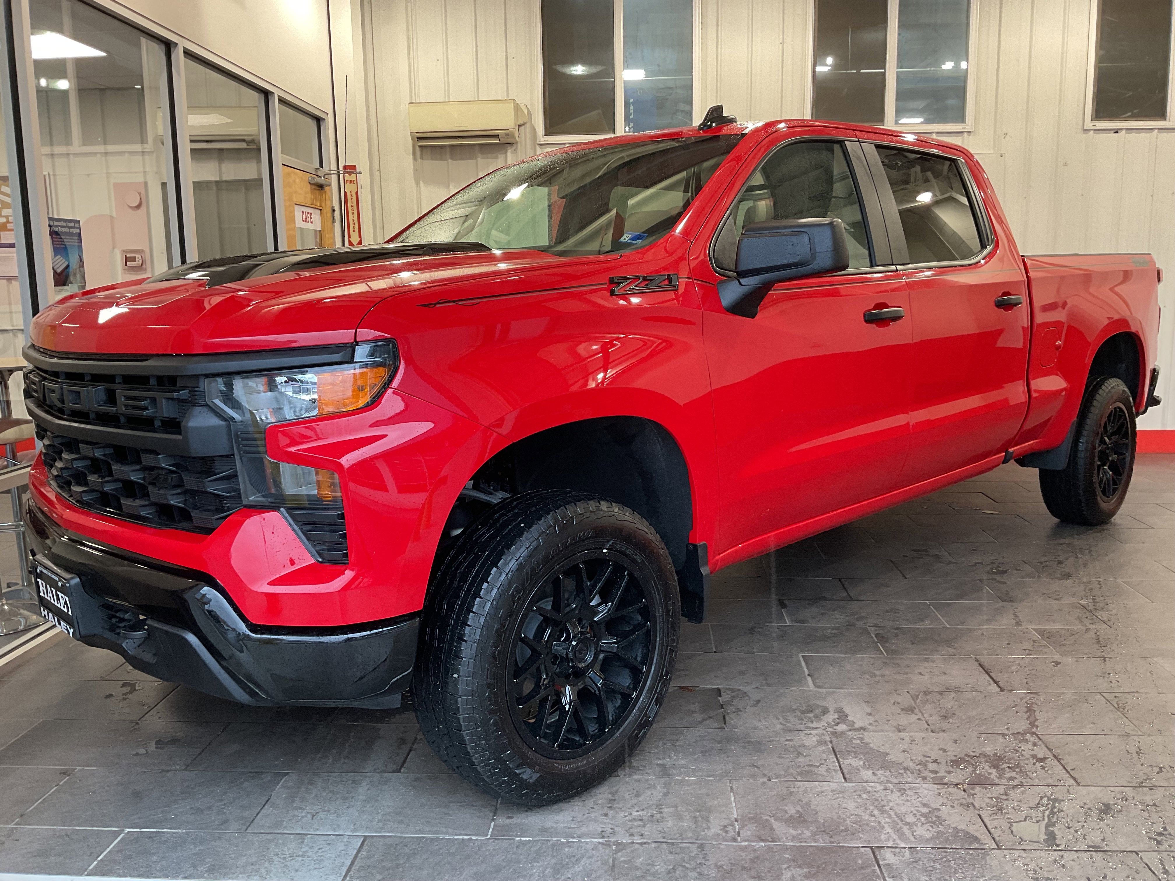 2025 Chevrolet Silverado 1500 Custom Trail Boss