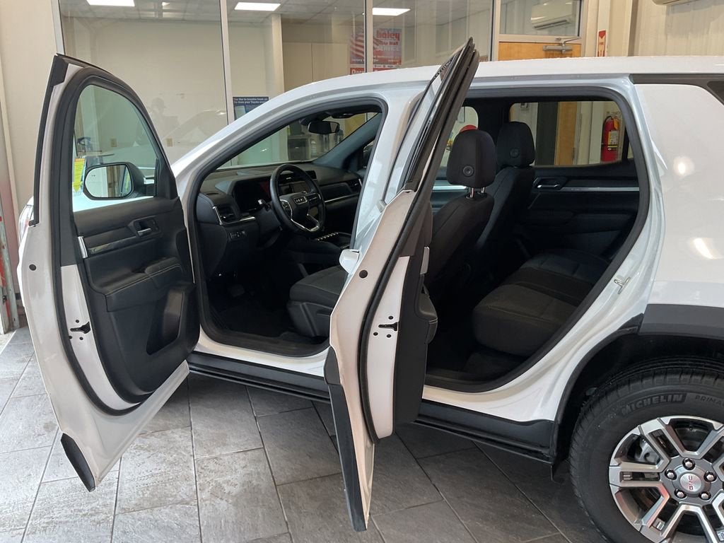 2025 GMC Terrain AWD Elevation