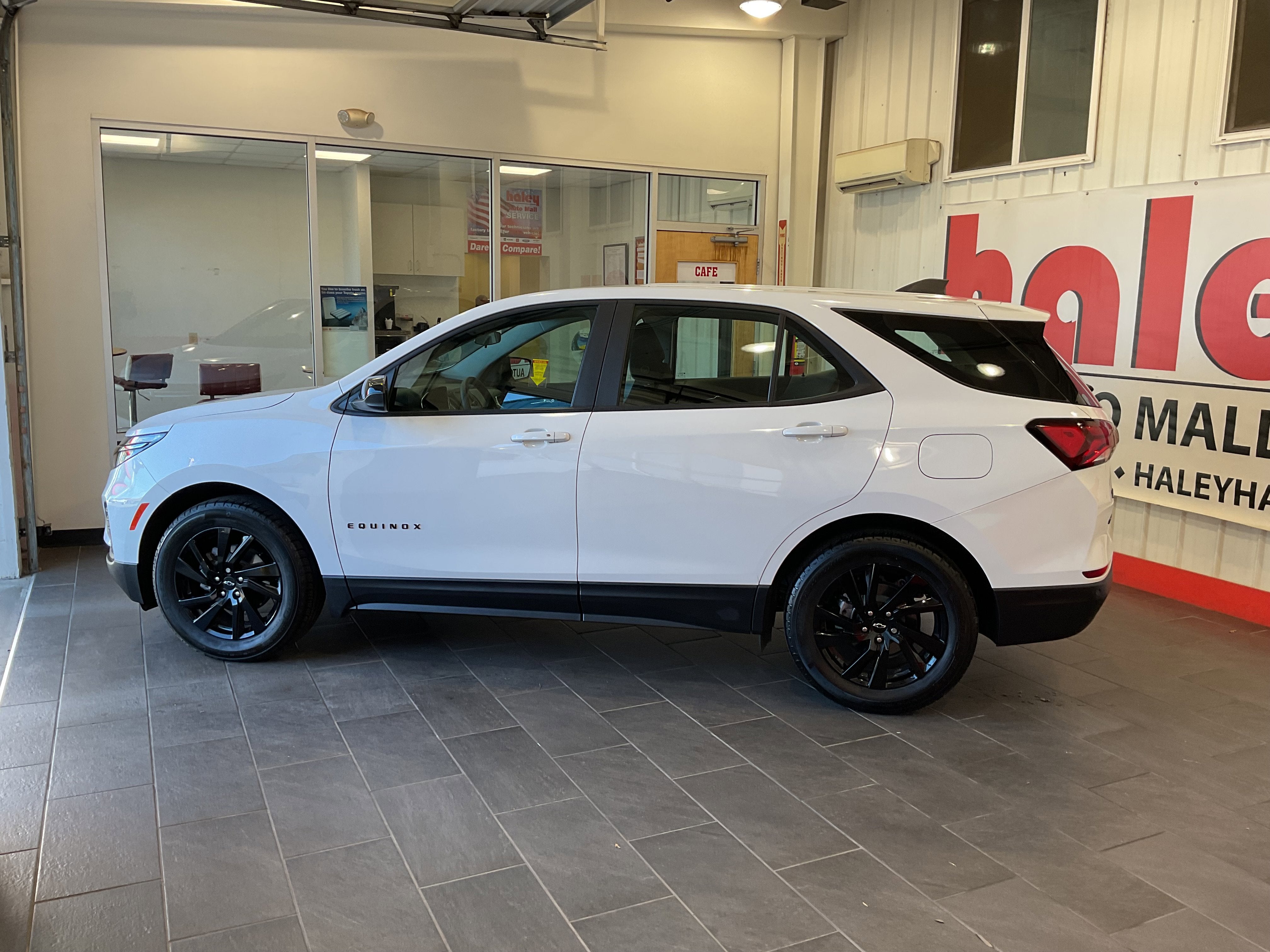 2024 Chevrolet Equinox LS