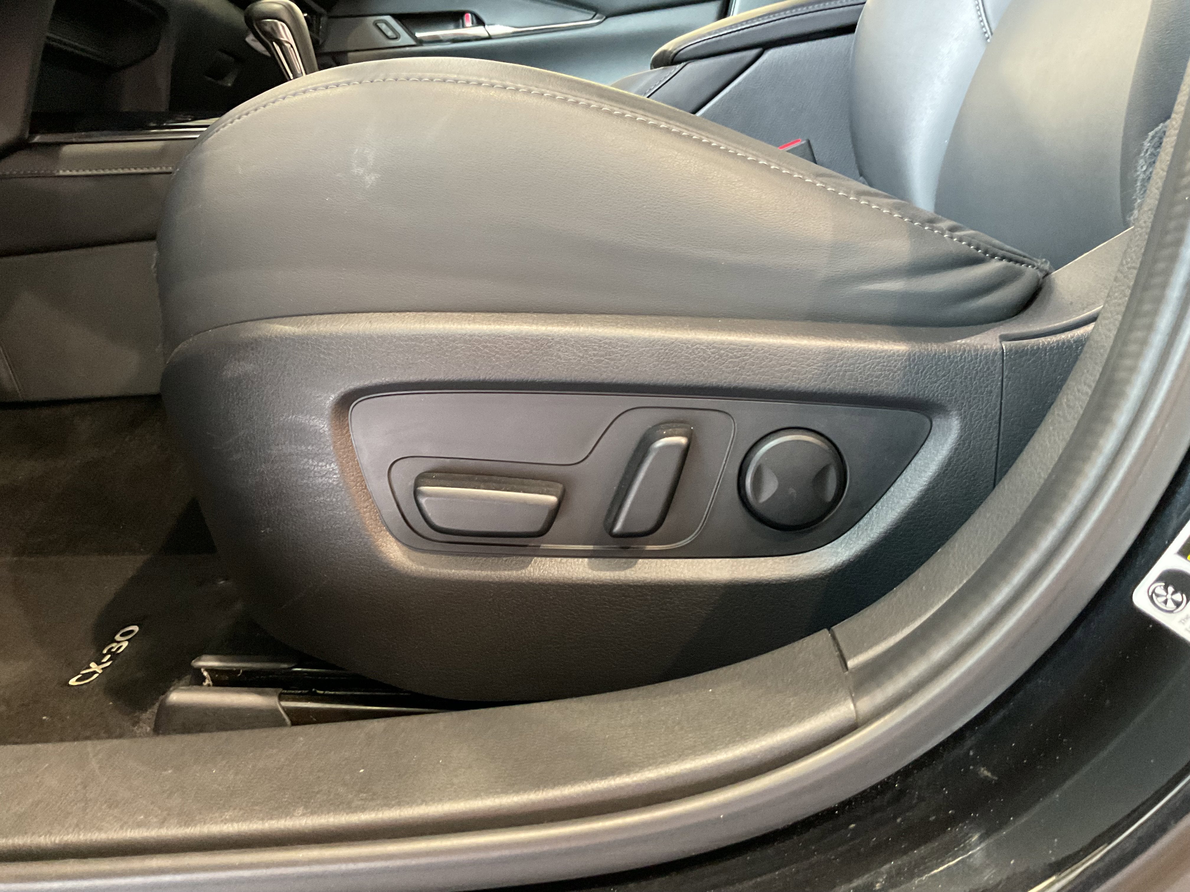 2025 Mazda Mazda CX-30 2.5 S Preferred Package