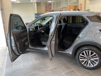 2022 Nissan Kicks SV